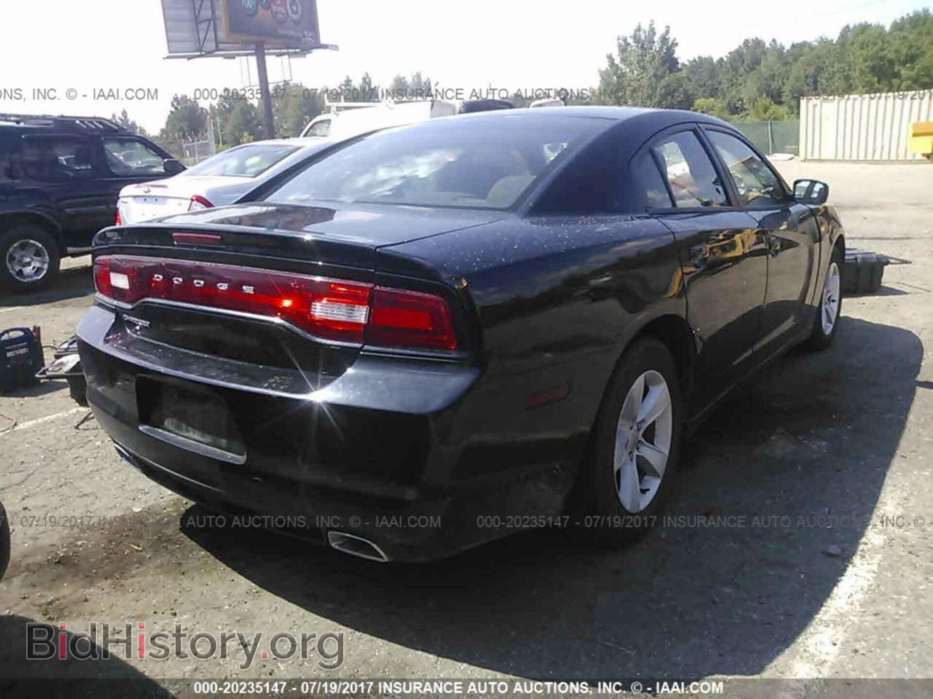 2013 Dodge Charger - VIN: 2C3CDXBG2DH507184 - Photo 4