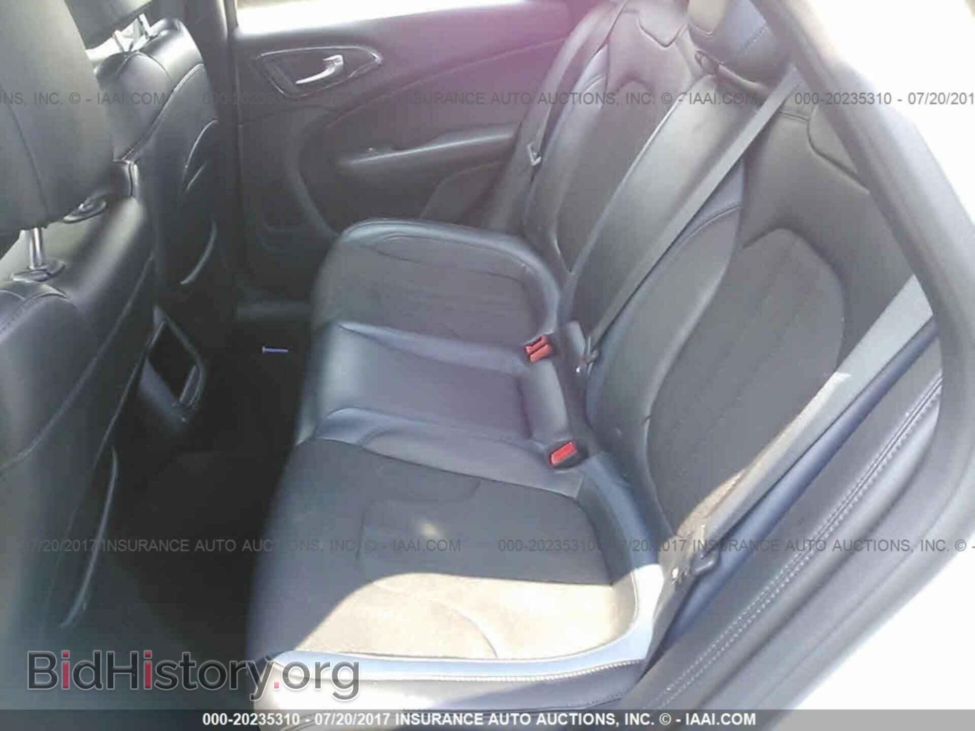 2016 Chrysler 200 - VIN: 1C3CCCBB4GN115741 - Фото 8