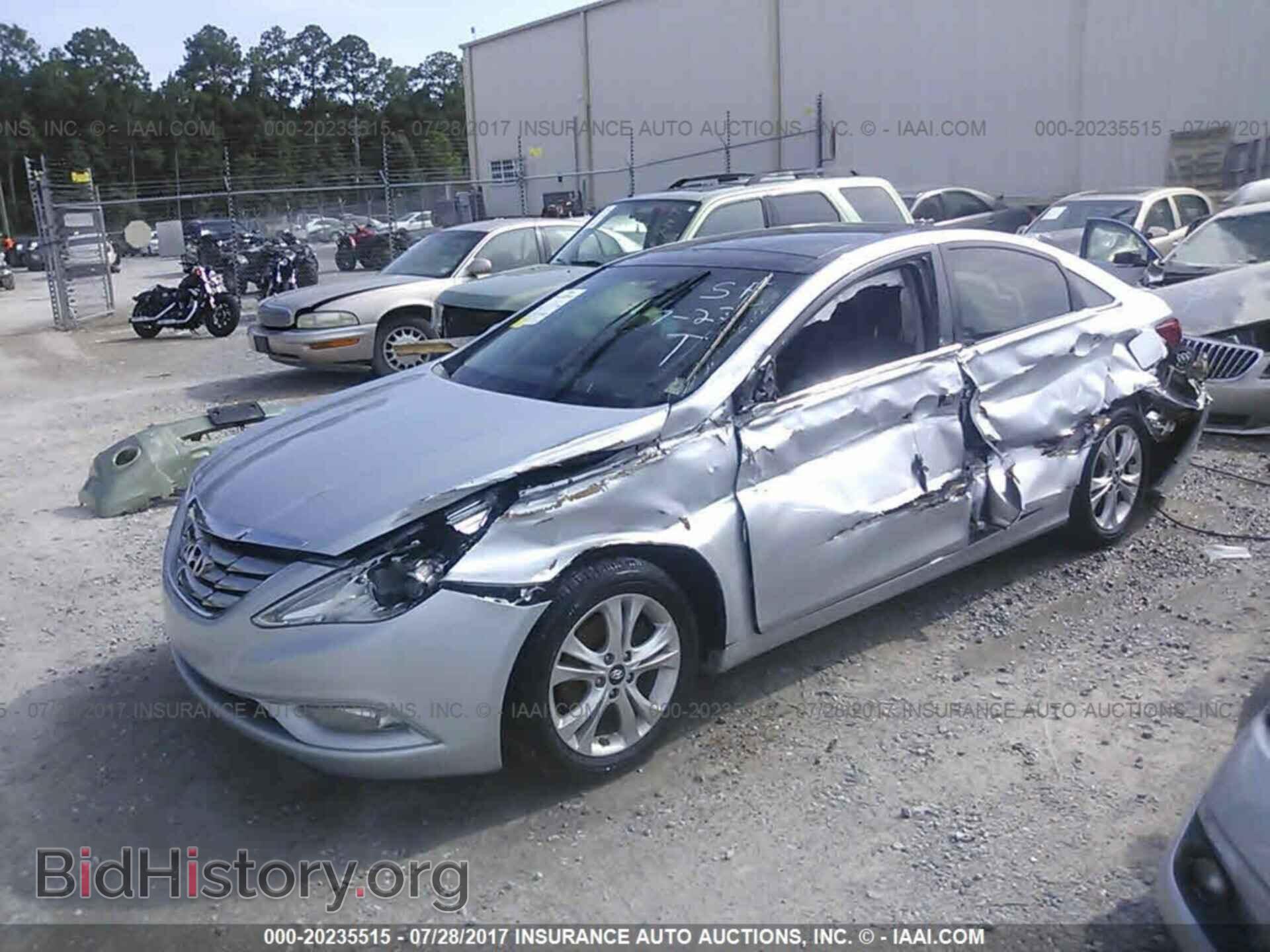 2012 Hyundai Sonata - VIN: 5NPEC4AC7CH409181 - Photo 2