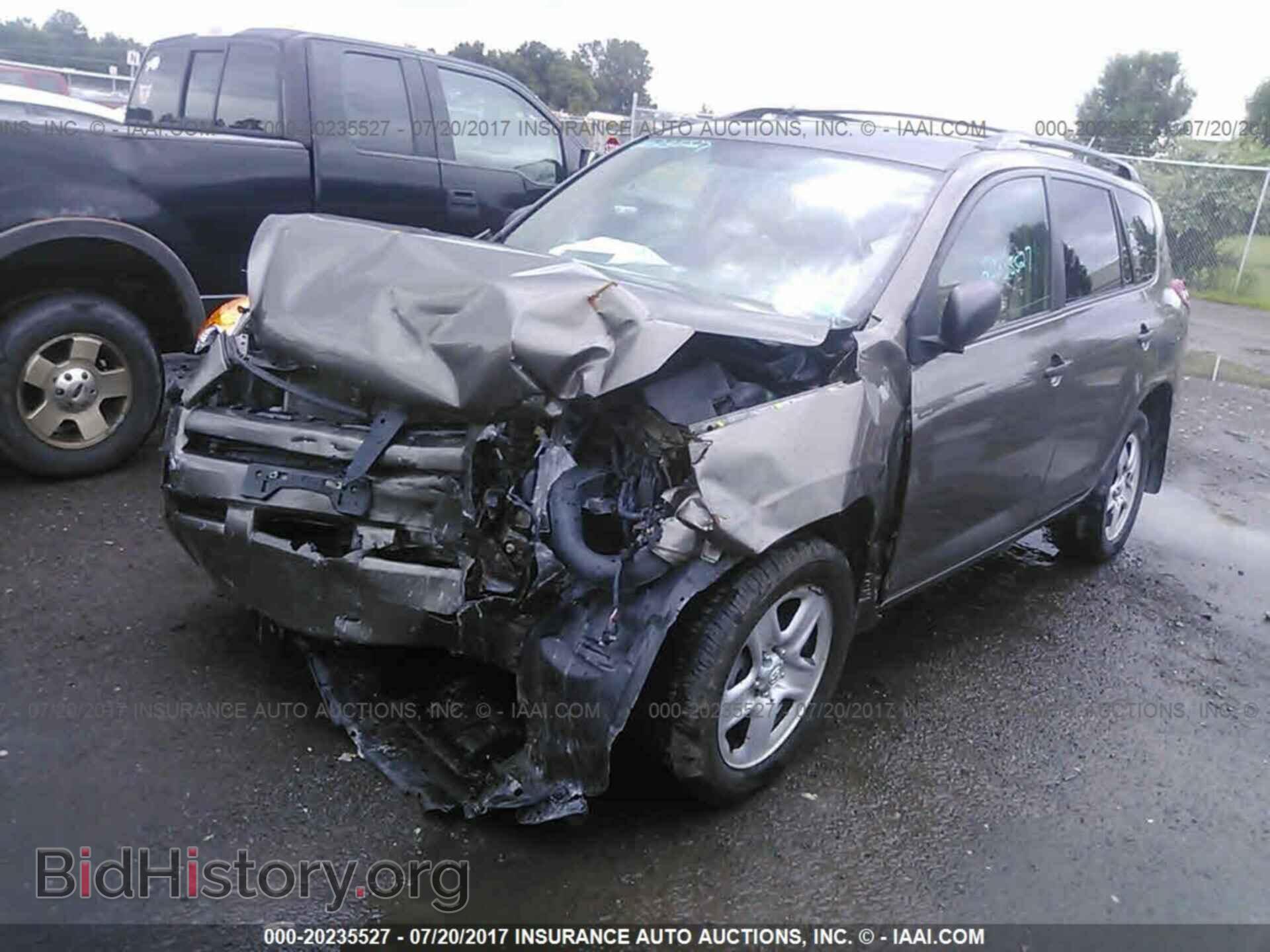 2011 Toyota Rav4 - VIN: 2T3BF4DV8BW173381 - Фото 2