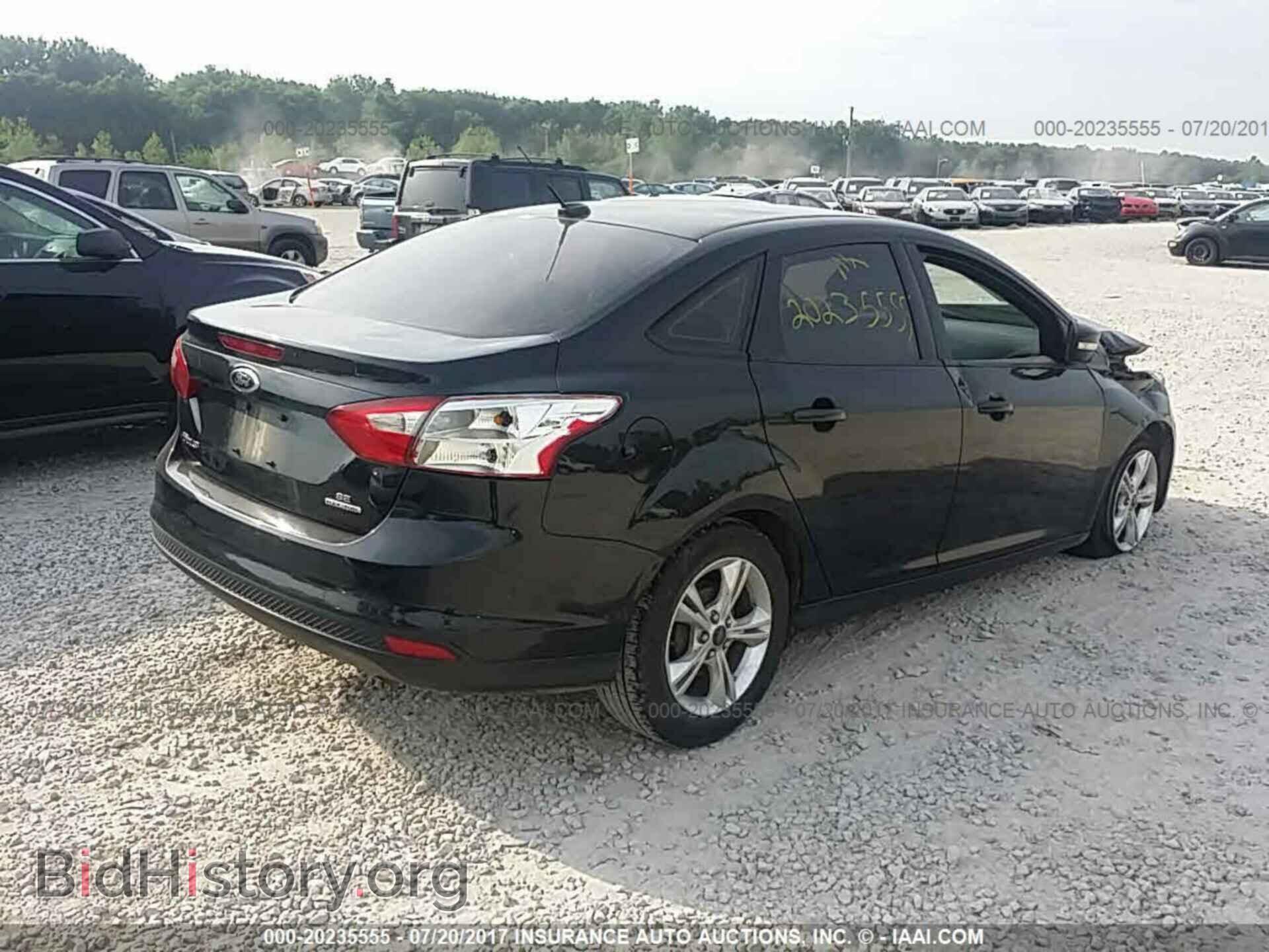 2013 Ford Focus - VIN: 1FADP3F26DL182501 - Photo 4