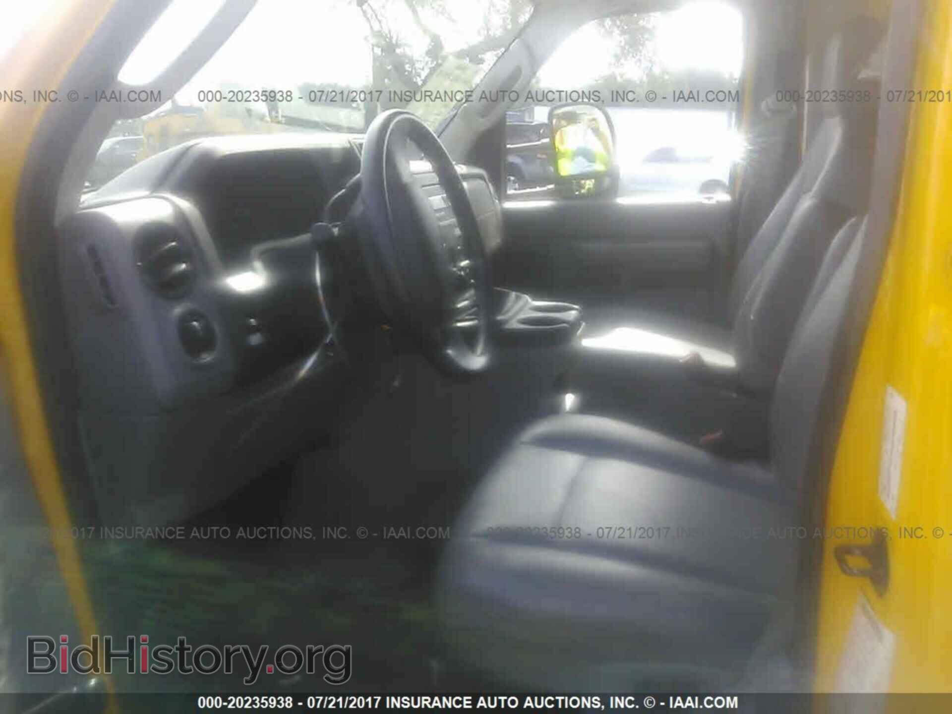 2014 Ford Econoline - VIN: 1FDWE3FS2EDA41618 - Фото 5