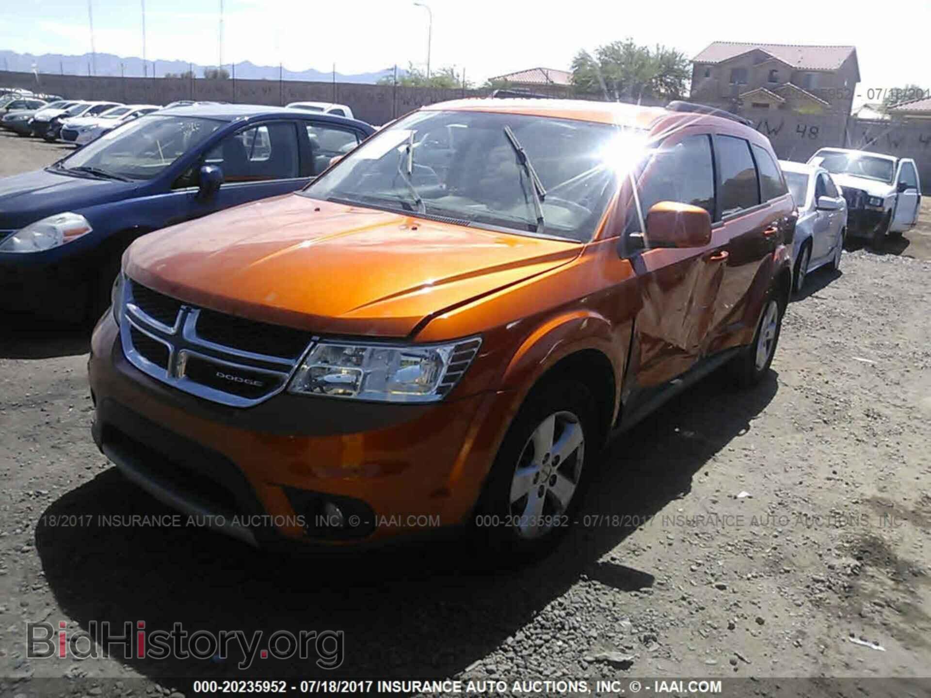 2011 Dodge Journey - VIN: 3D4PG1FG8BT562192 - Photo 2