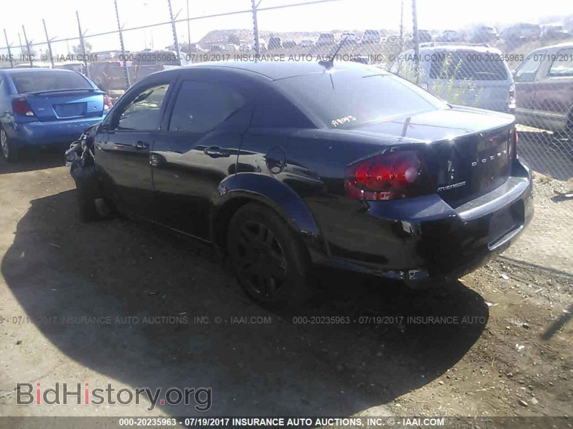 2011 Dodge Avenger - VIN: 1B3BD4FB7BN626083 - Фото 3