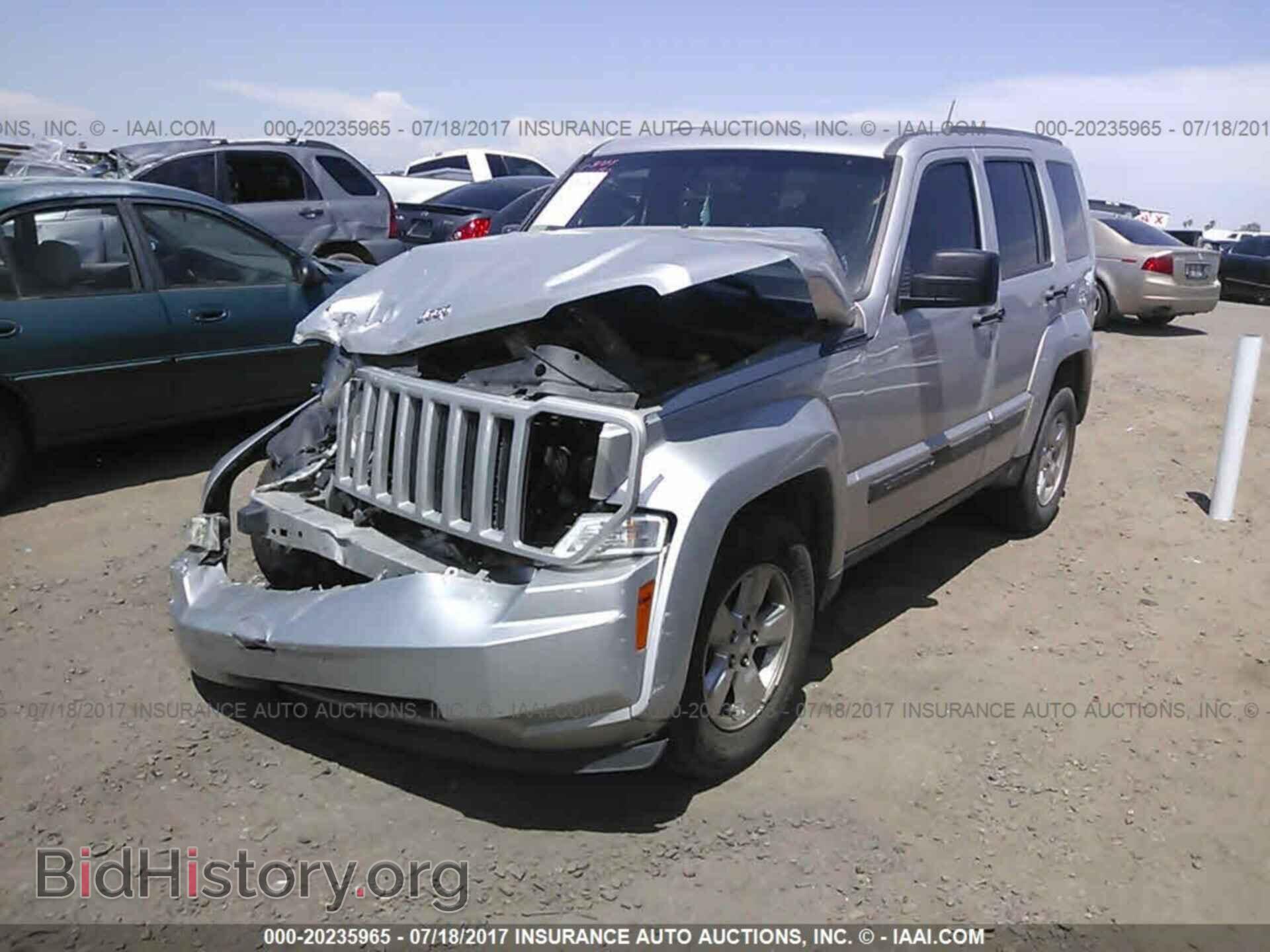 2012 Jeep Liberty - VIN: 1C4PJLAK6CW188392 - Фото 2