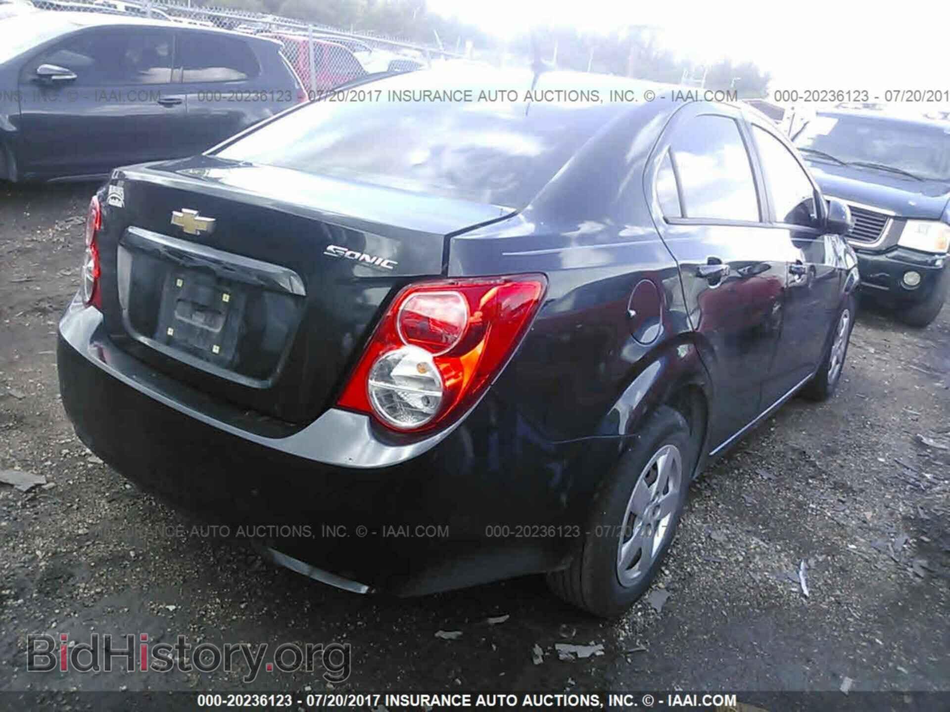 2014 Chevrolet Sonic - VIN: 1G1JA5SH9E4144446 - Фото 4
