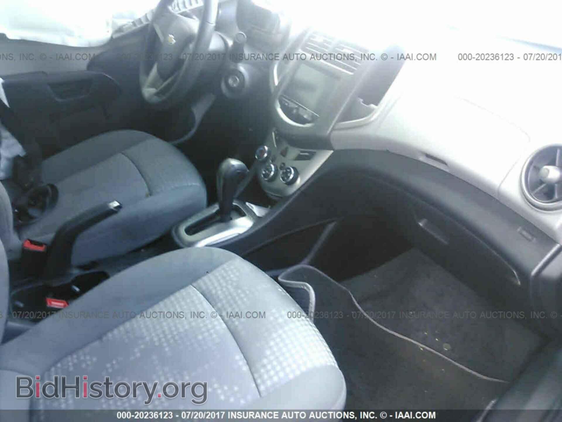 2014 Chevrolet Sonic - VIN: 1G1JA5SH9E4144446 - Фото 5