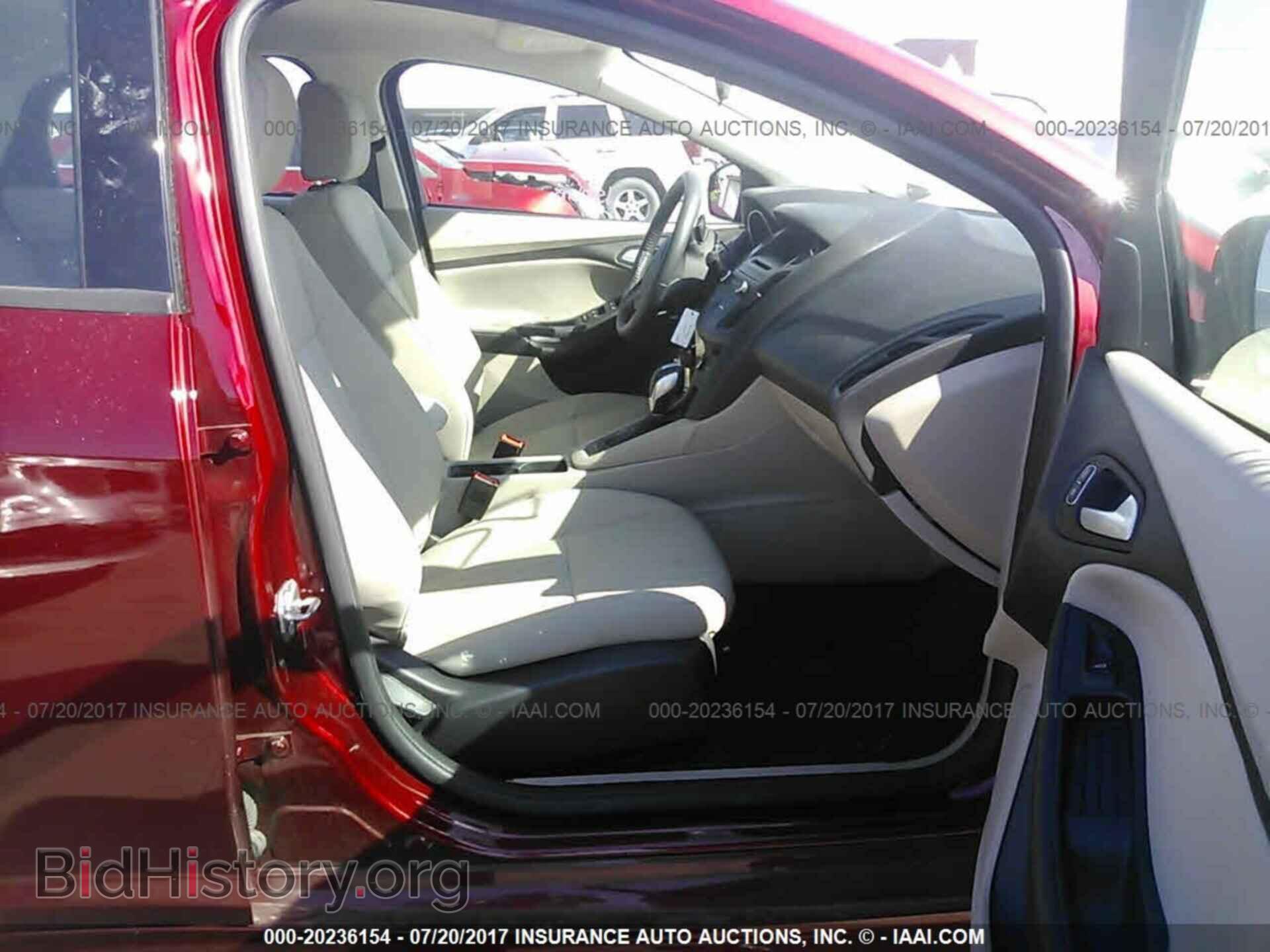 2015 Ford Focus - VIN: 1FADP3F22FL379670 - Photo 5