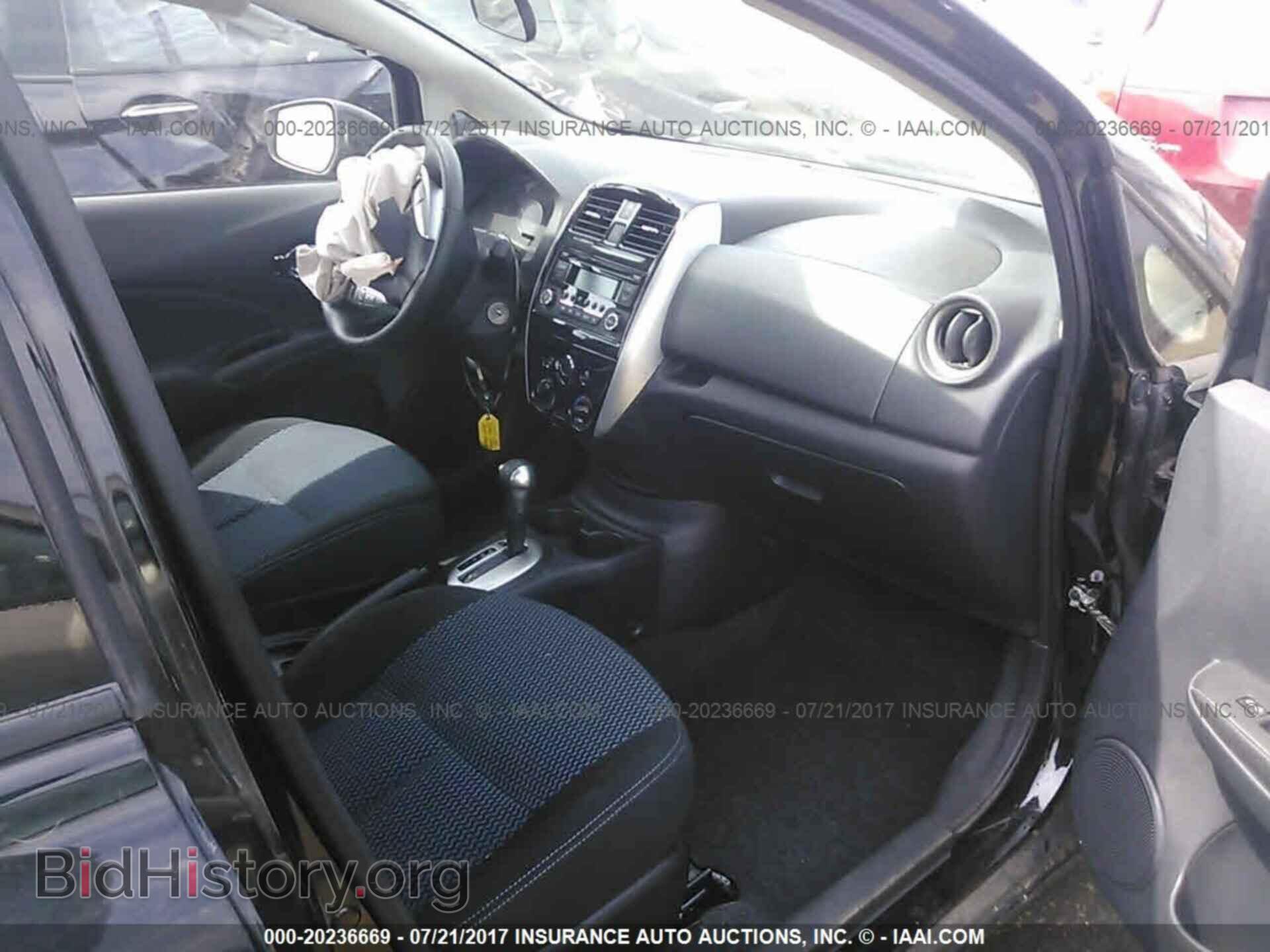 2015 Nissan Versa note - VIN: 3N1CE2CP5FL447022 - Photo 5