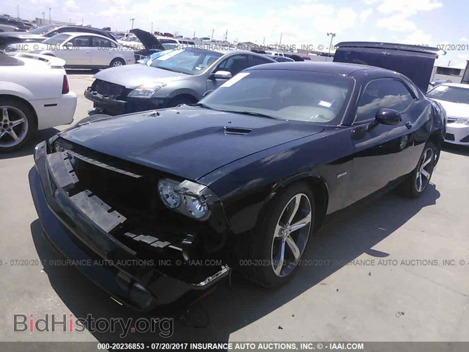 2014 Dodge Challenger - VIN: 2C3CDYAG3EH236225 - Photo 2