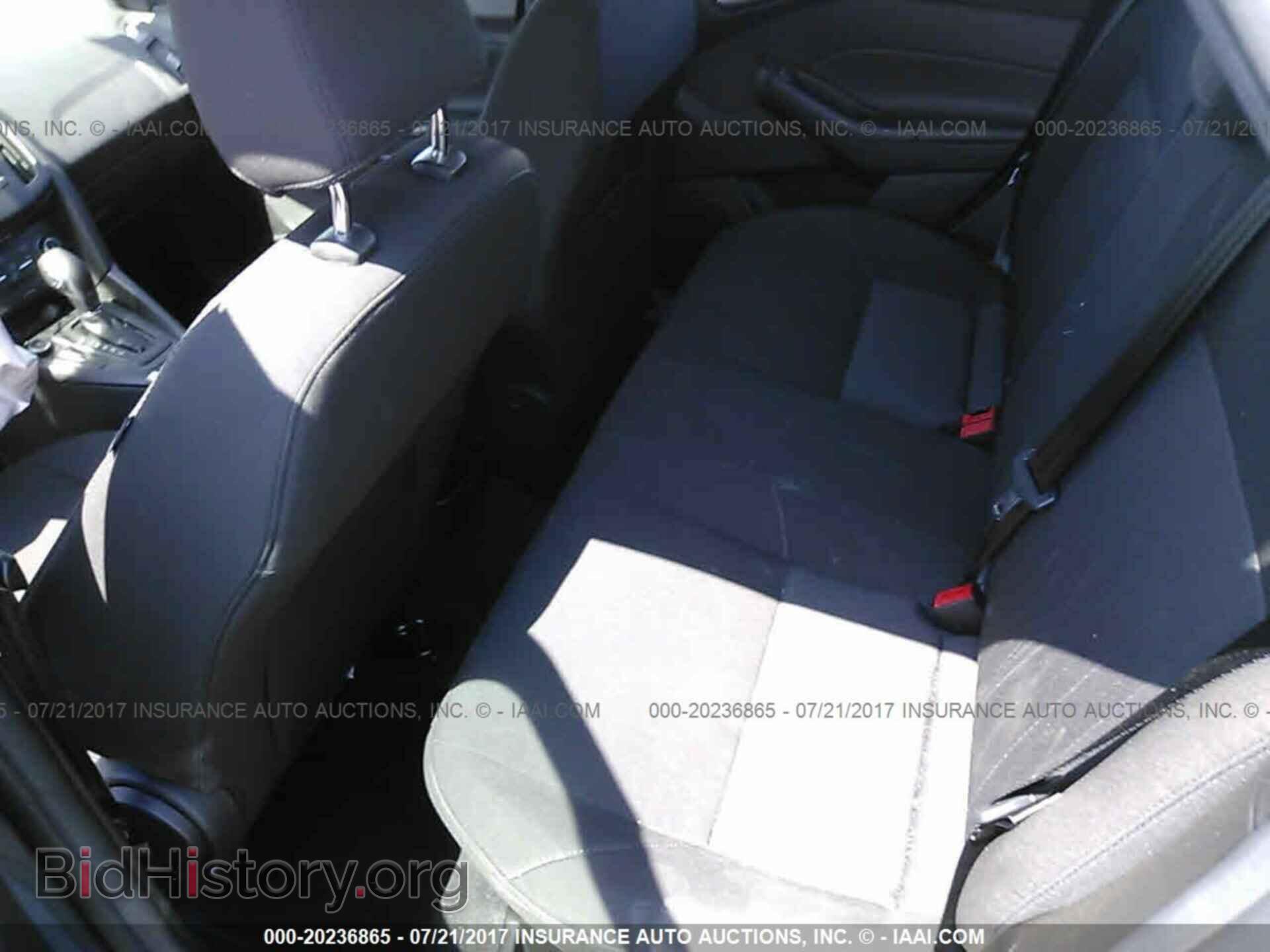 2017 Ford Focus - VIN: 1FADP3F22HL262240 - Photo 8