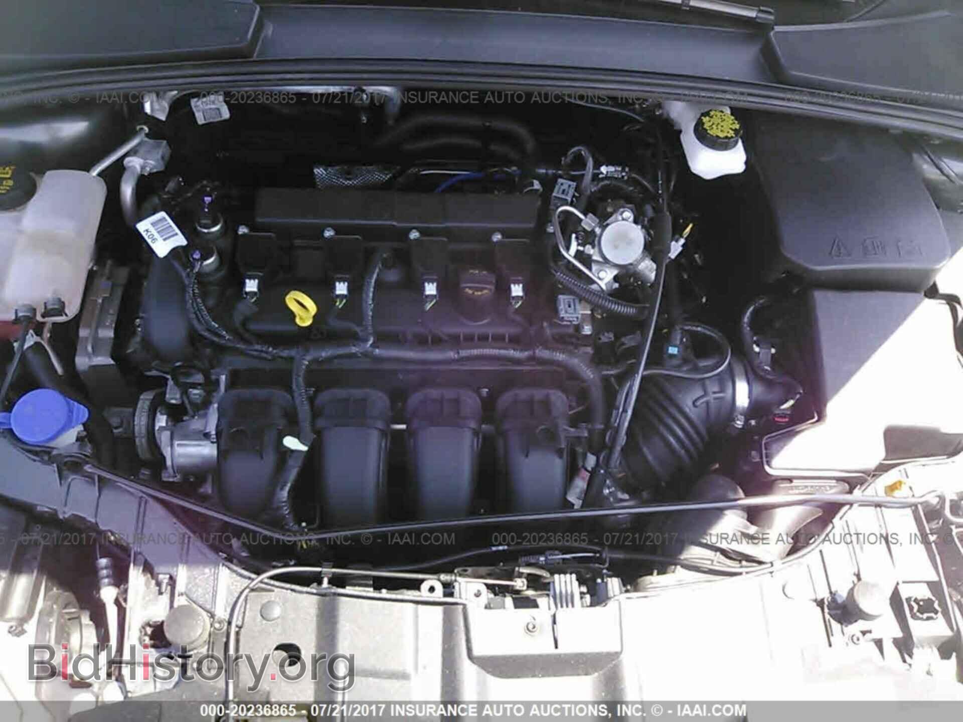 2017 Ford Focus - VIN: 1FADP3F22HL262240 - Photo 10