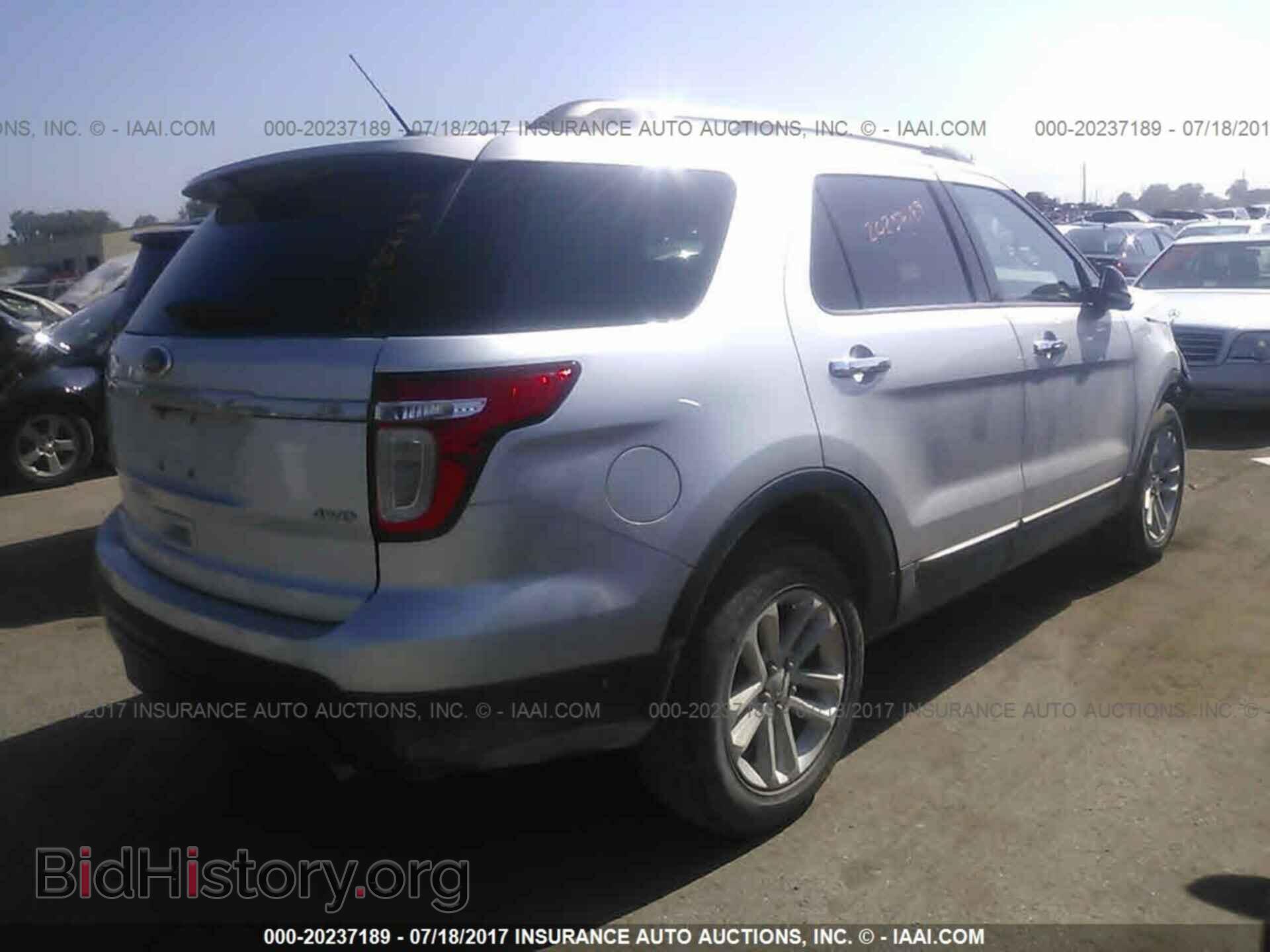 2011 Ford Explorer - VIN: 1FMHK8D80BGA42265 - Photo 4
