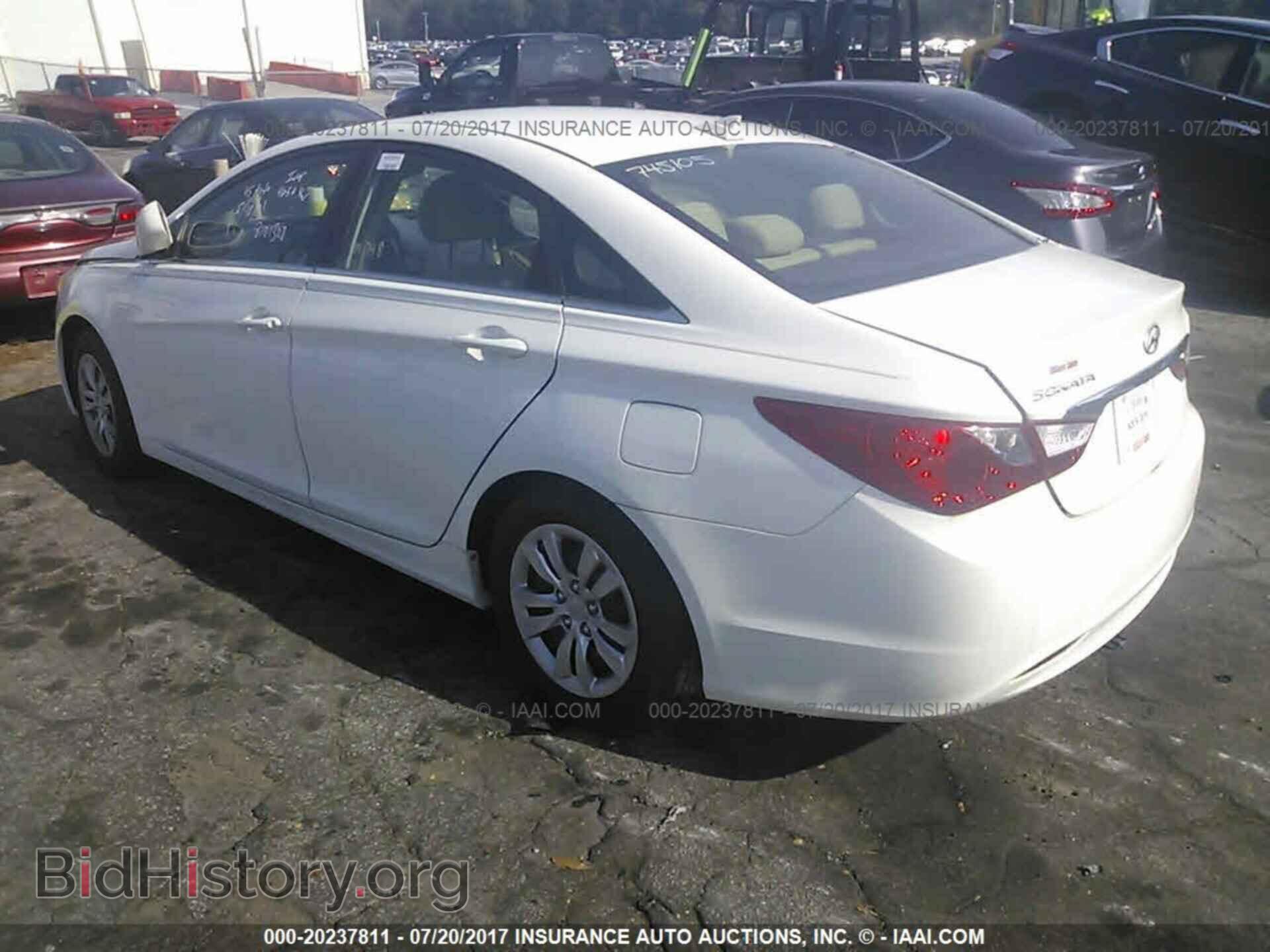 2012 Hyundai Sonata - VIN: 5NPEB4AC1CH340331 - Фото 3