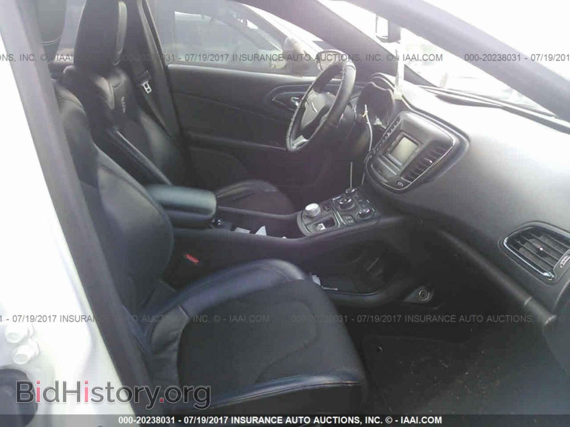 2015 Chrysler 200 - VIN: 1C3CCCBB2FN586821 - Photo 5