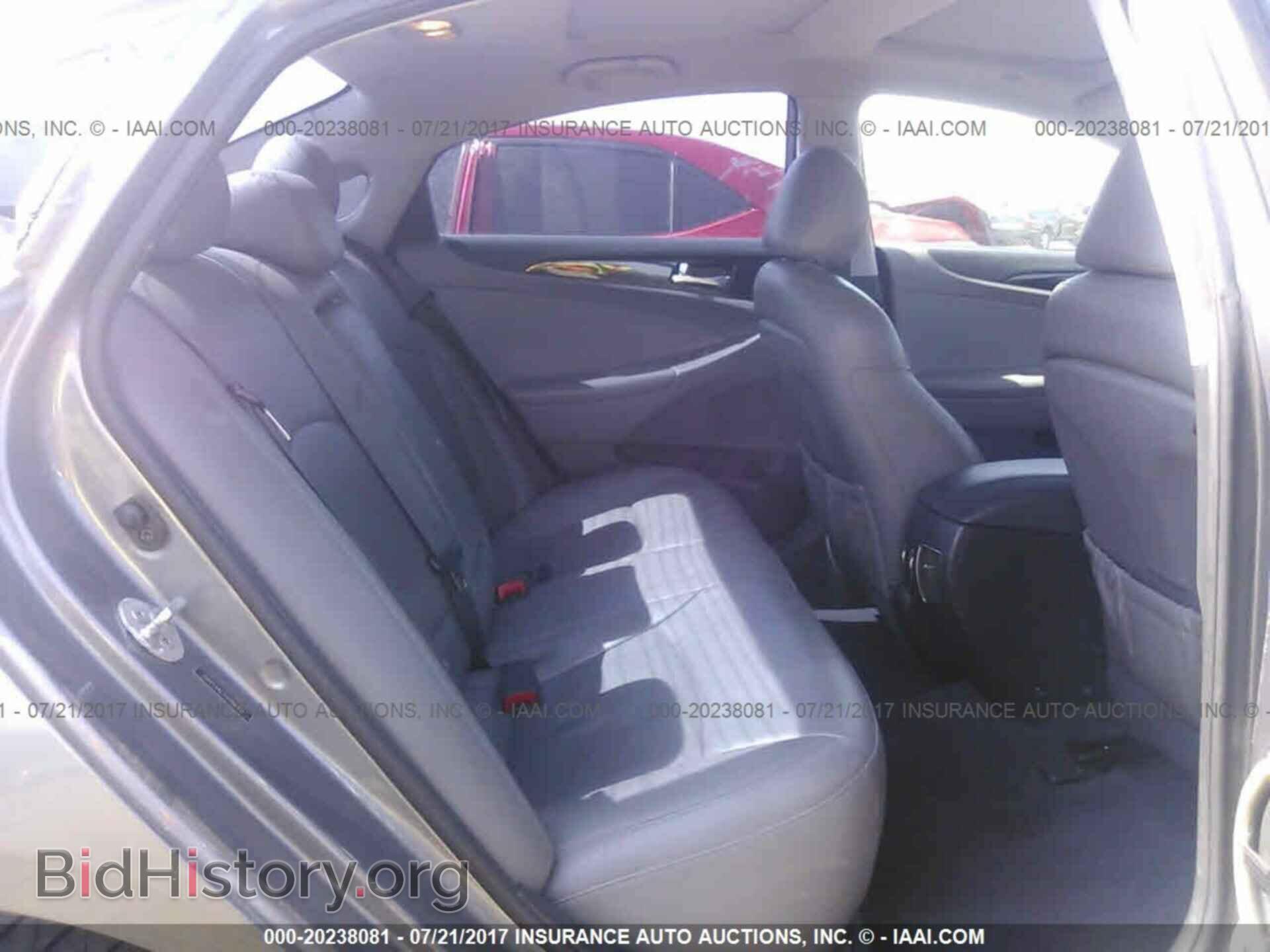 2012 Hyundai Sonata - VIN: 5NPEC4AC7CH406491 - Photo 8
