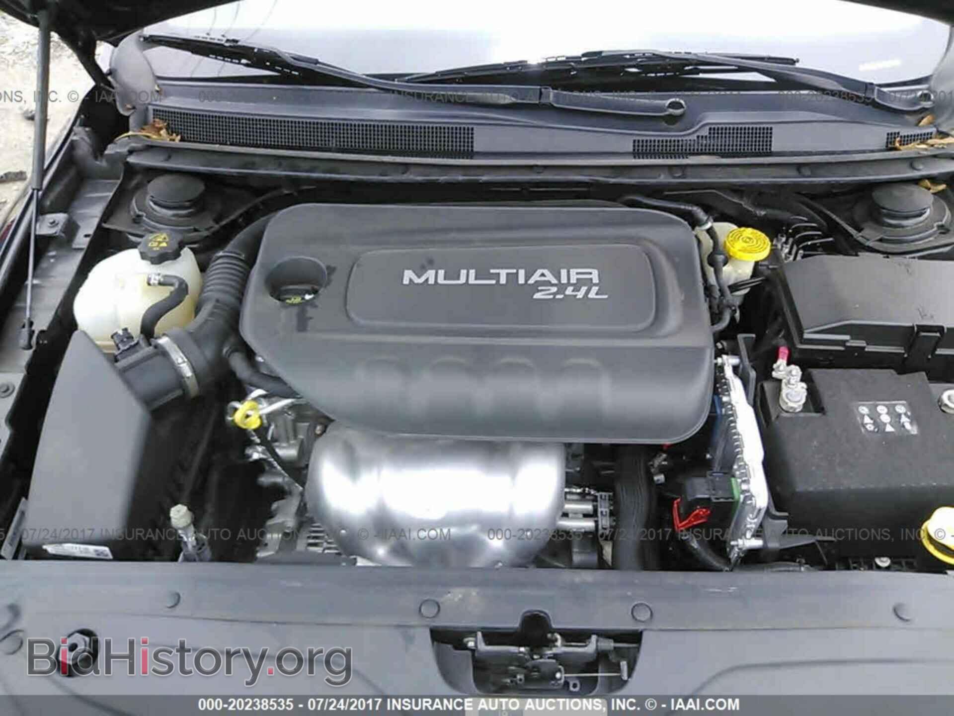 2015 Chrysler 200 - VIN: 1C3CCCAB7FN744653 - Фото 10