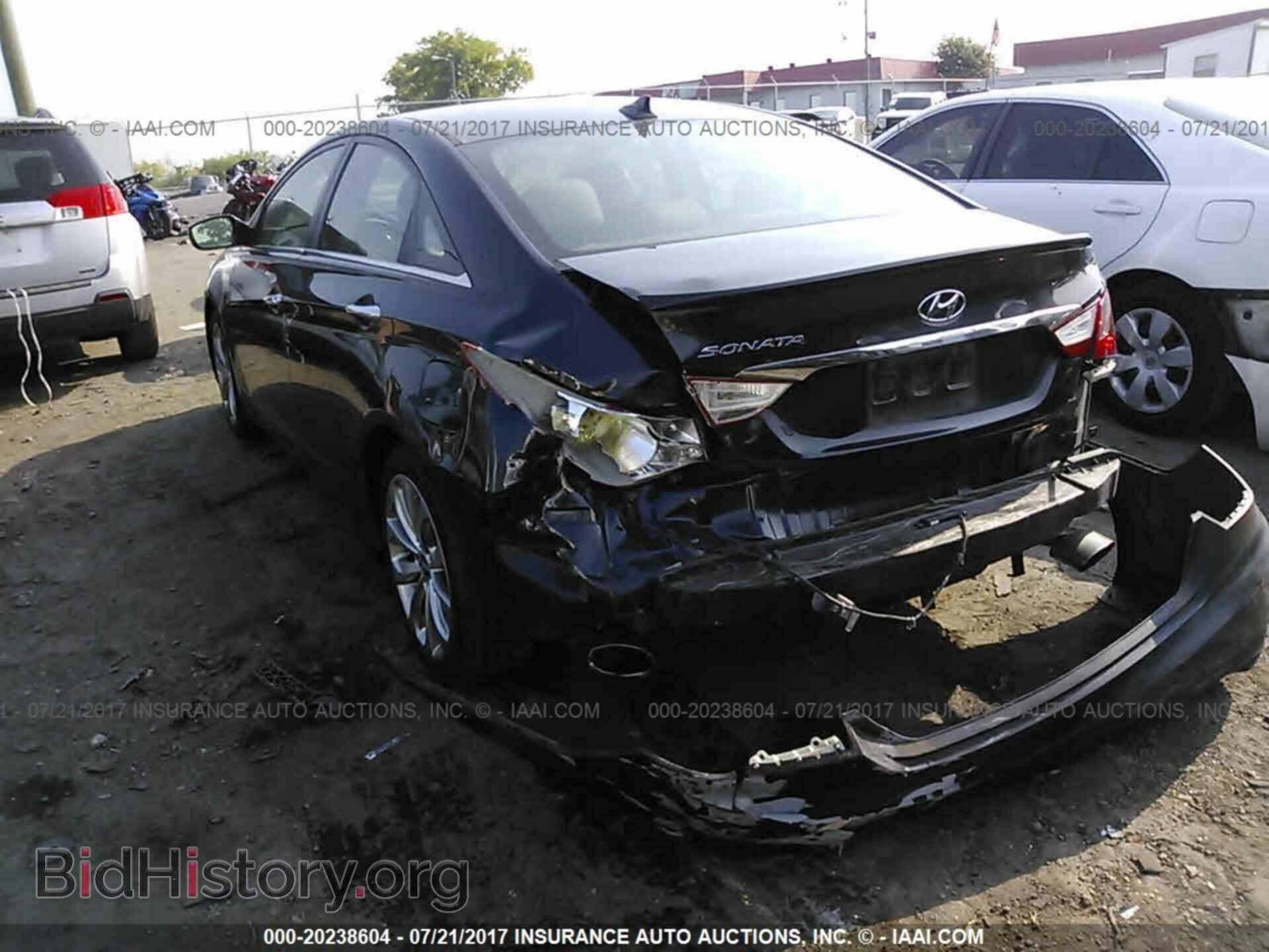 2012 Hyundai Sonata - VIN: 5NPEC4AC2CH436224 - Photo 3