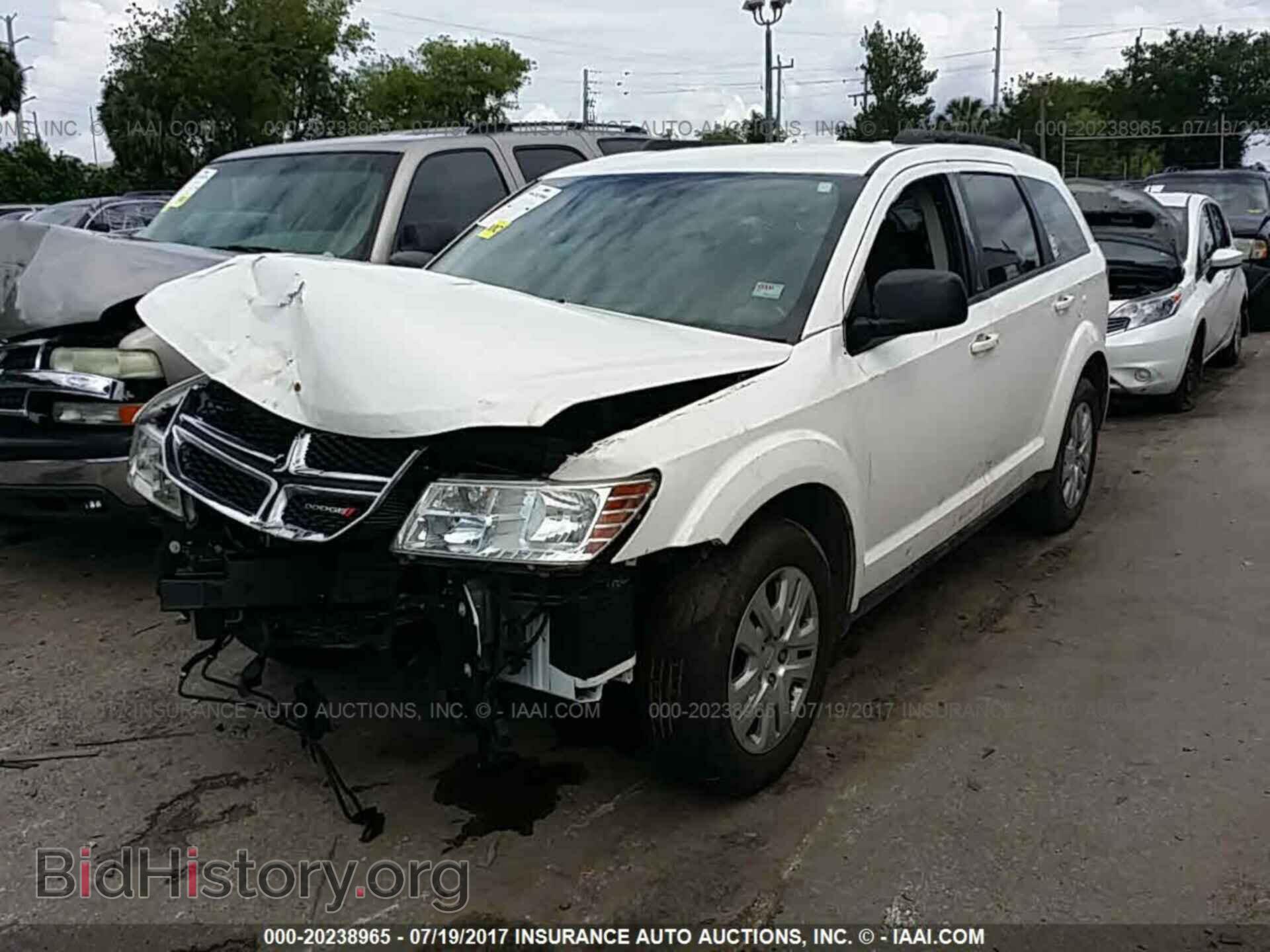 2016 Dodge Journey - VIN: 3C4PDCAB1GT166853 - Photo 2