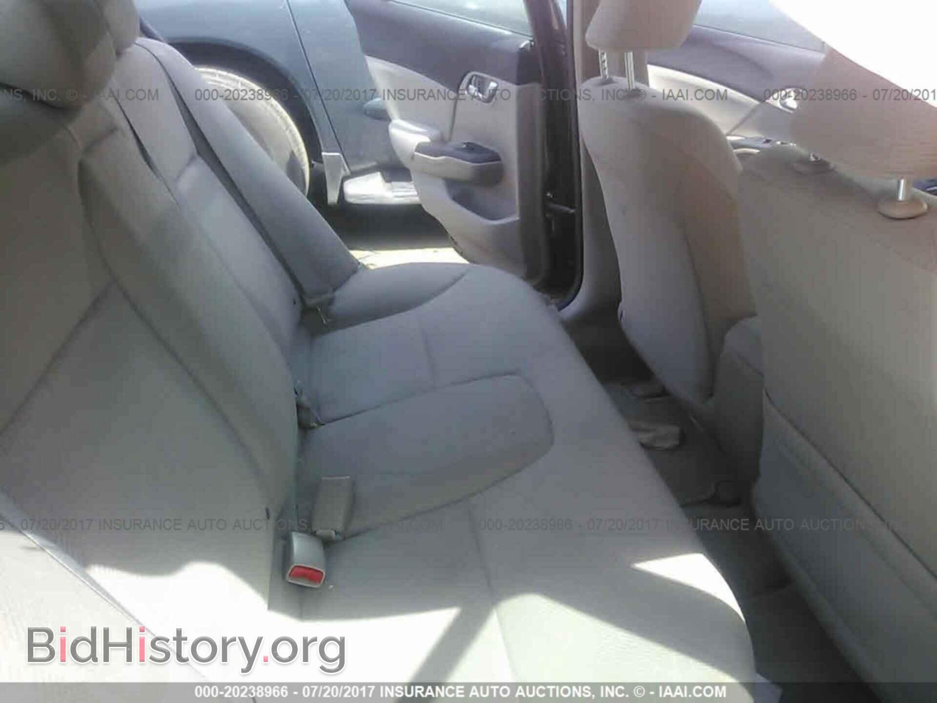 2012 Honda Civic - VIN: 19XFB2F51CE107704 - Photo 8