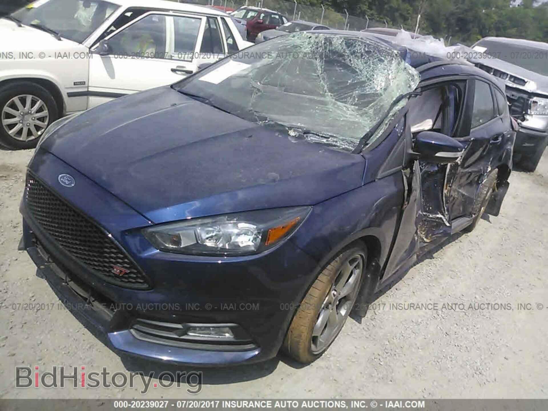 2016 Ford Focus - VIN: 1FADP3L96GL241679 - Фото 2