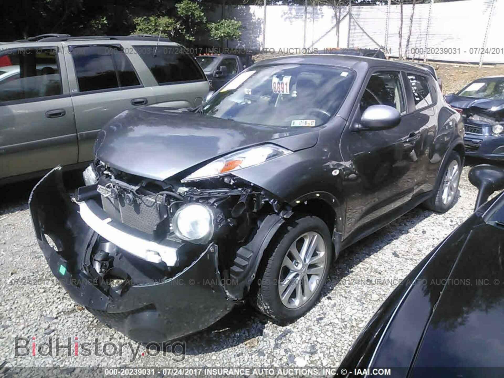 2011 Nissan Juke - VIN: JN8AF5MV0BT011849 - Фото 2