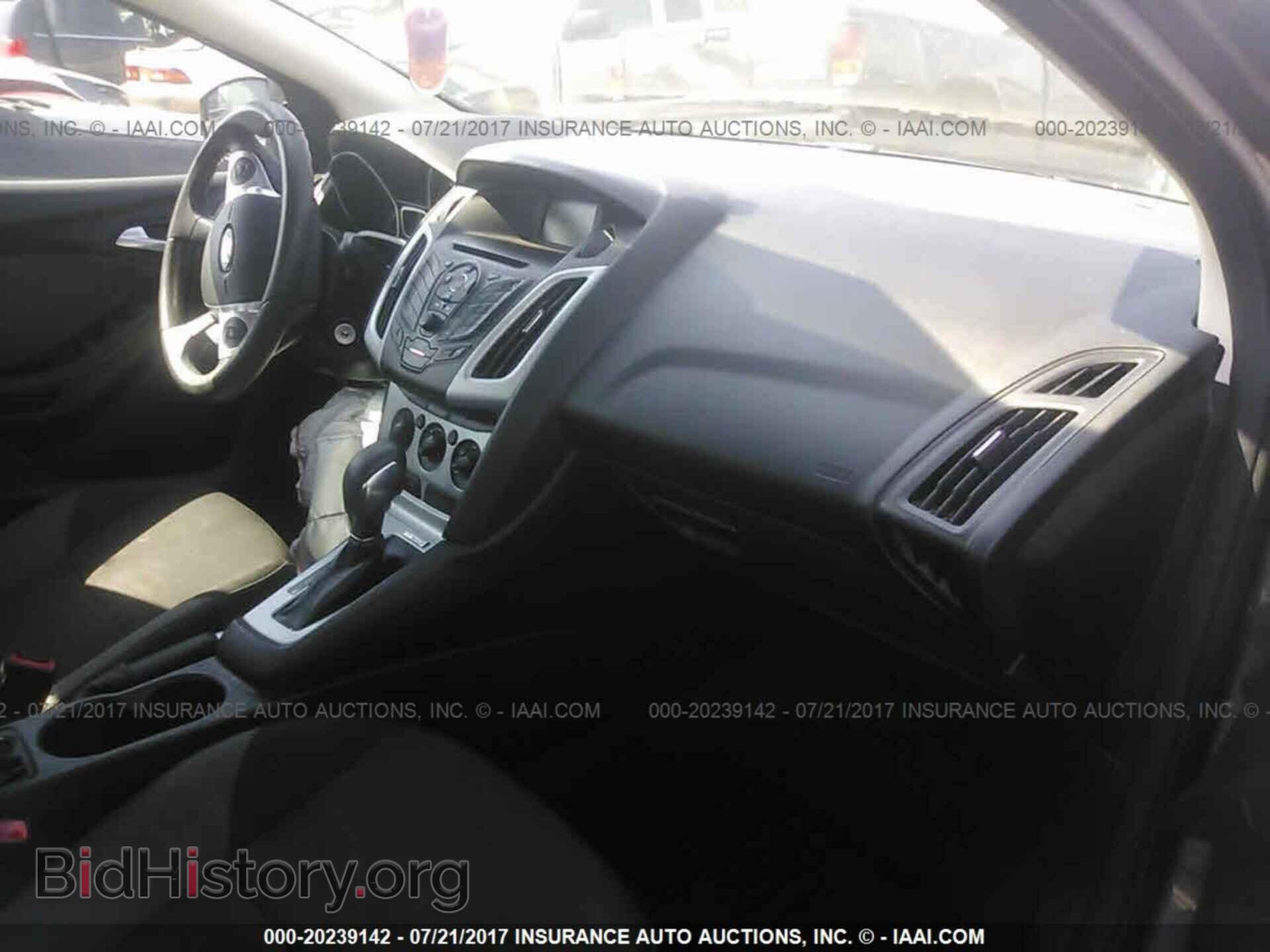 2013 Ford Focus - VIN: 1FADP3F23DL247160 - Photo 5