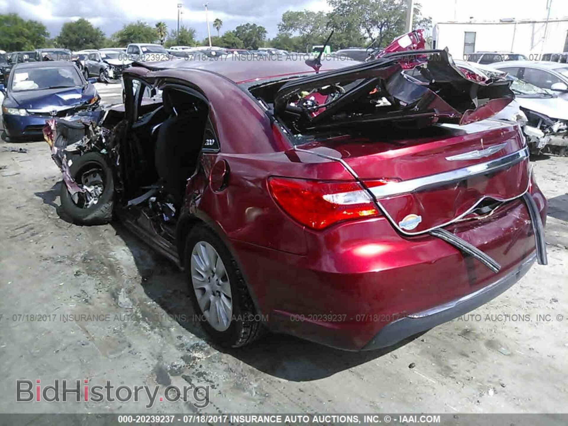 2013 Chrysler 200 - VIN: 1C3CCBAB1DN641610 - Photo 3