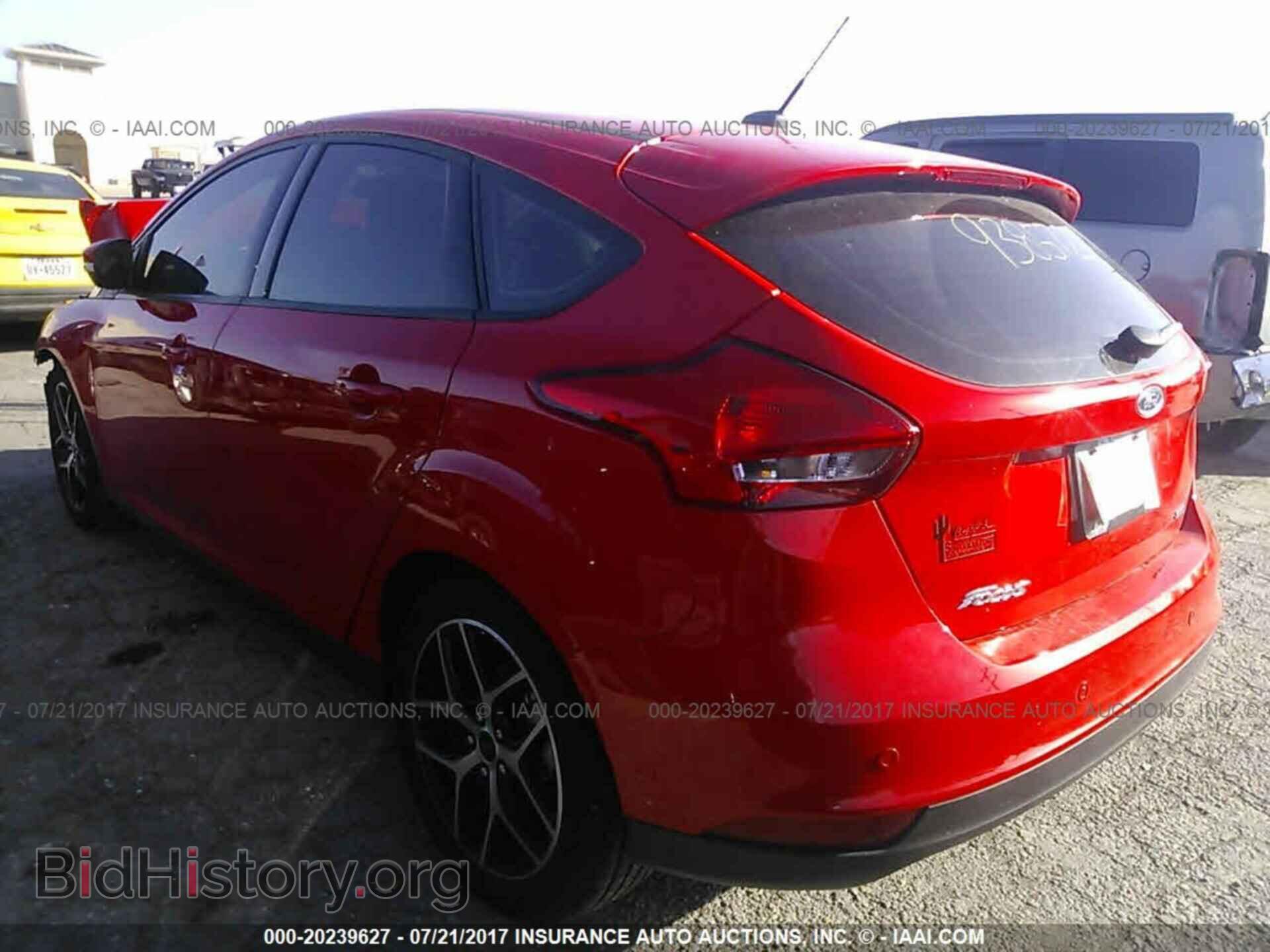 2017 Ford Focus - VIN: 1FADP3M26HL229678 - Photo 3