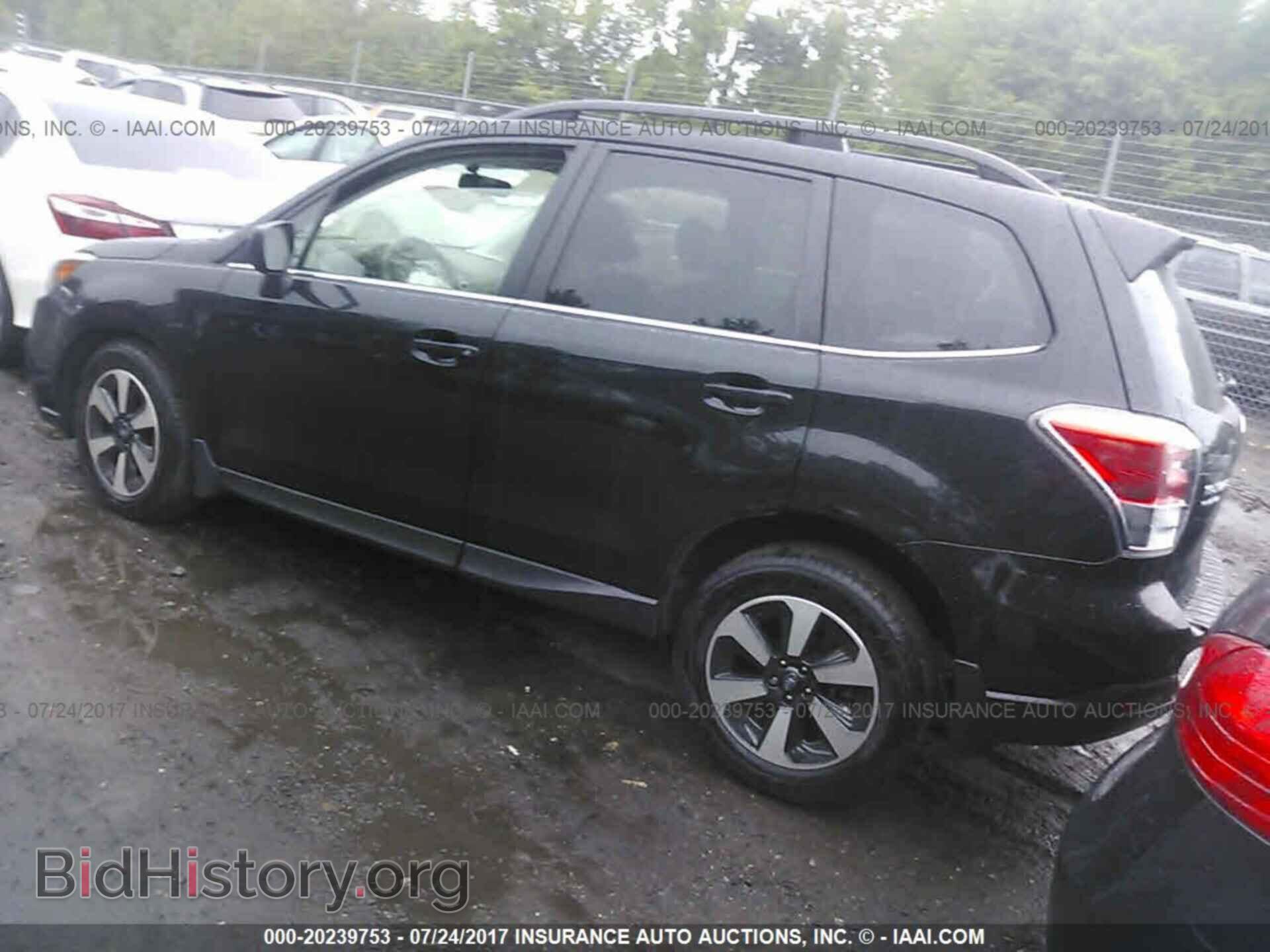2017 Subaru Forester - VIN: JF2SJAJC6HH409526 - Photo 3