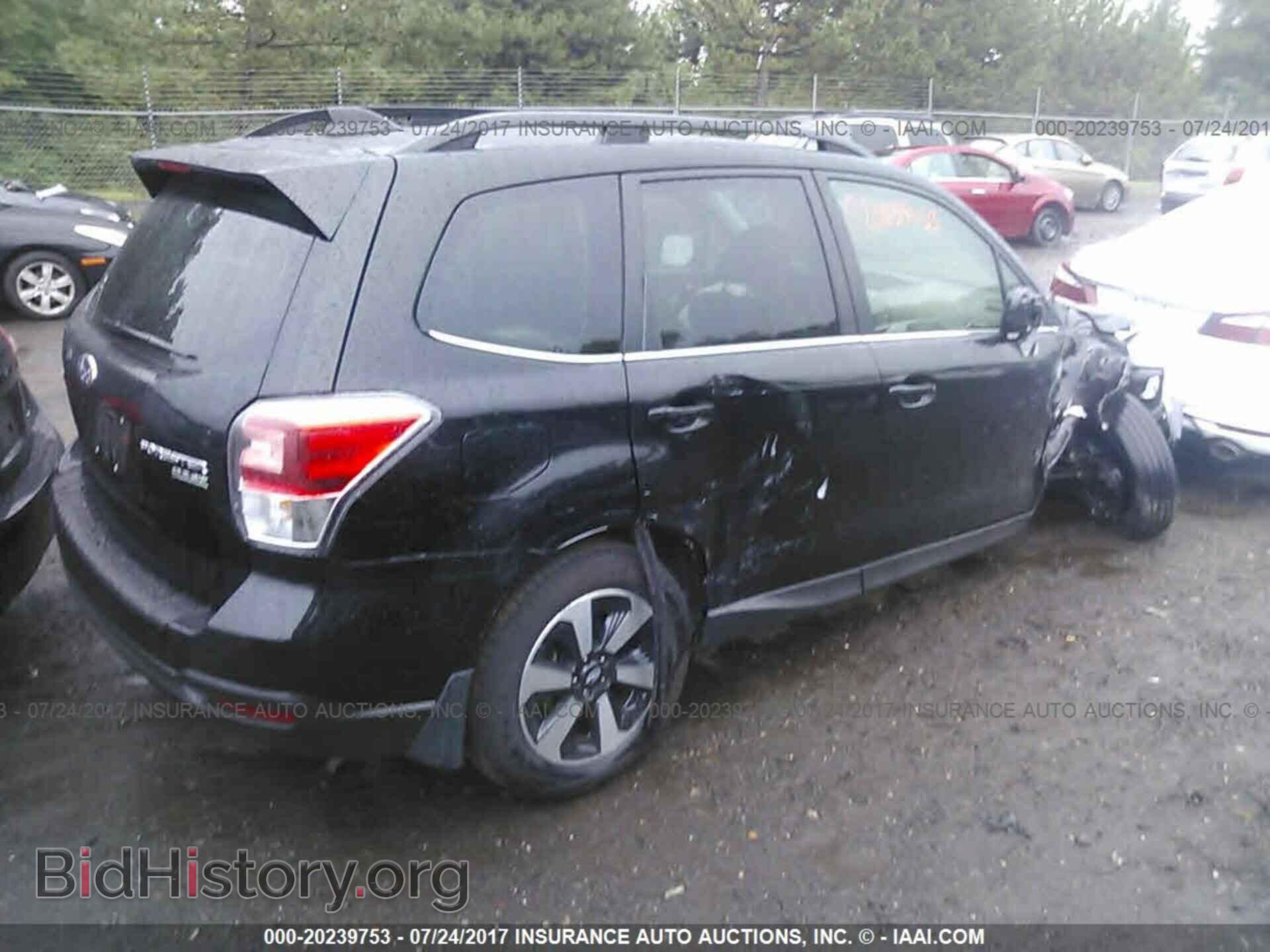 2017 Subaru Forester - VIN: JF2SJAJC6HH409526 - Photo 4