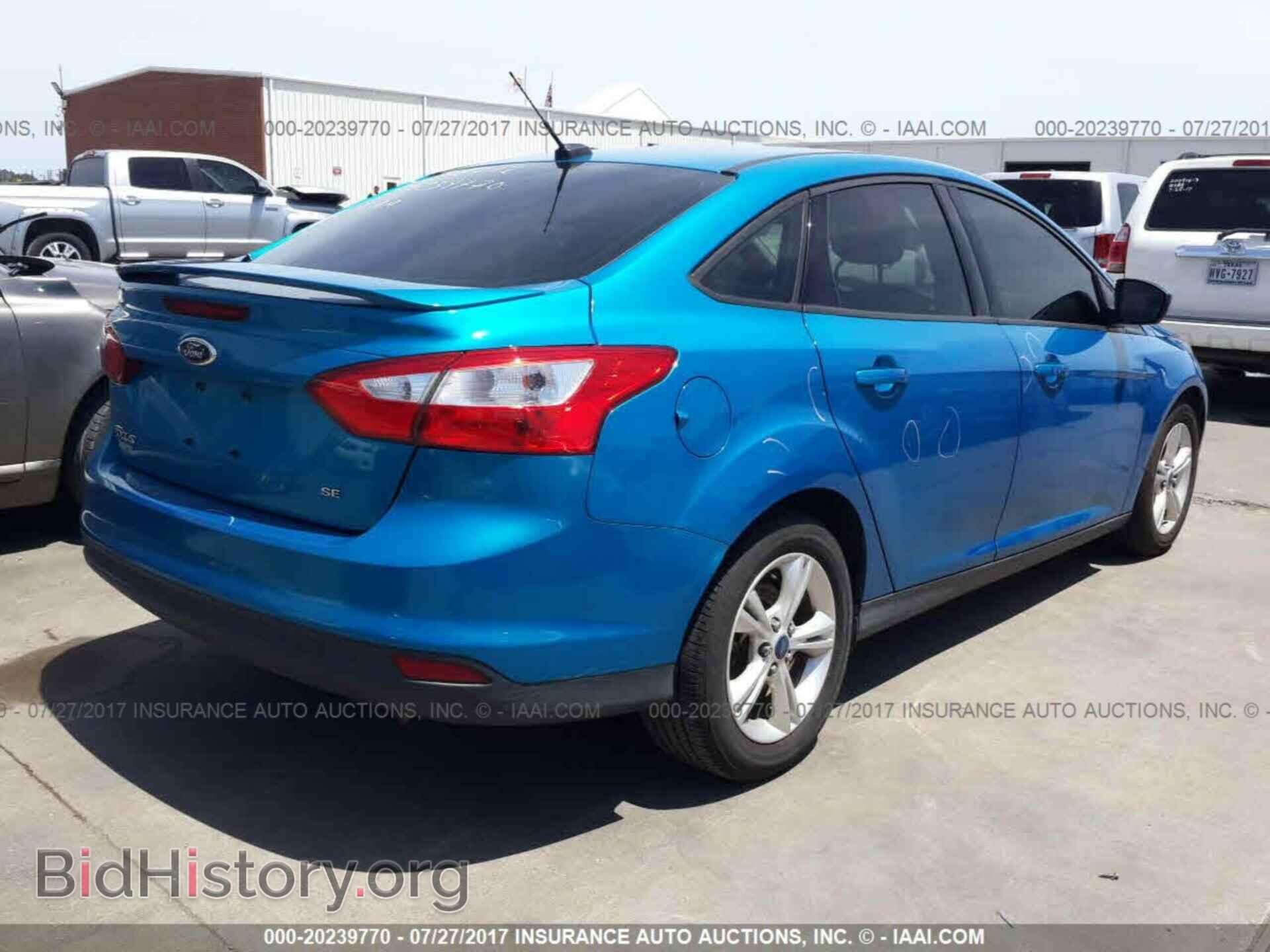 2012 Ford Focus - VIN: 1FAHP3F28CL315906 - Photo 4