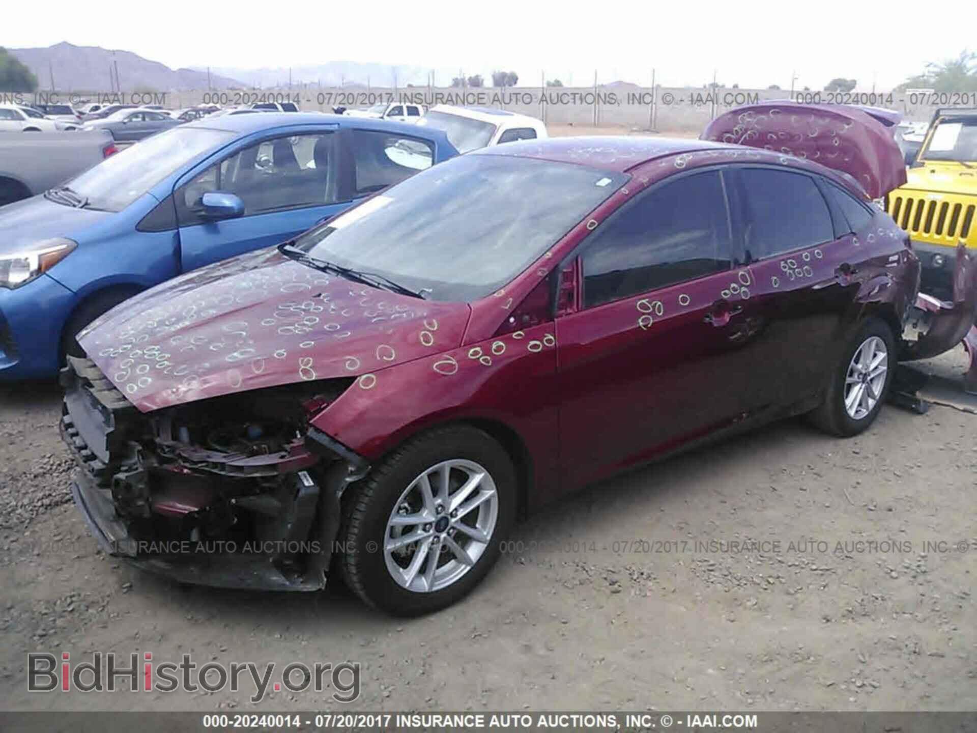 2015 Ford Focus - VIN: 1FADP3F2XFL211128 - Photo 2