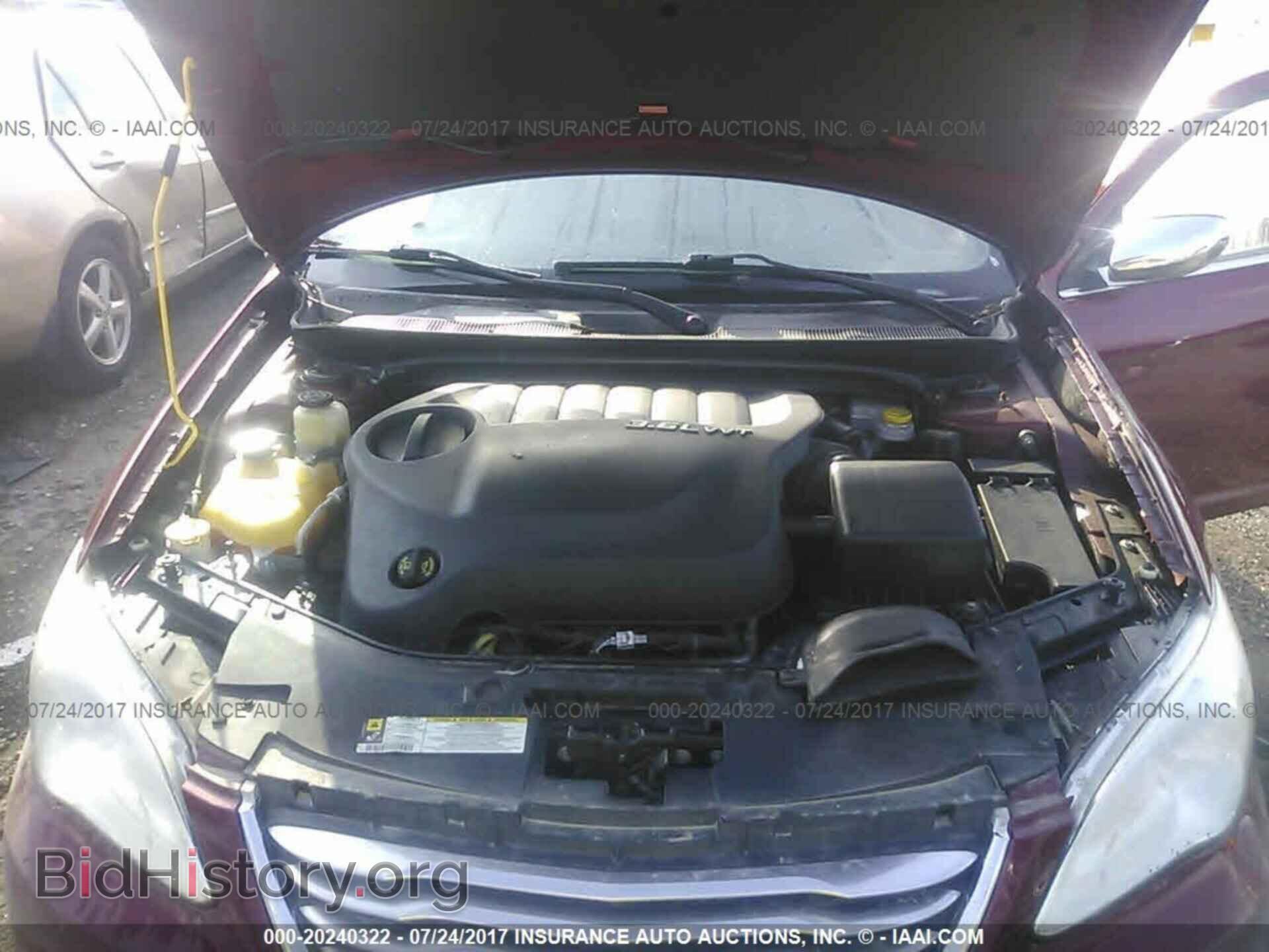2013 Chrysler 200 - VIN: 1C3CCBCG2DN553285 - Photo 10