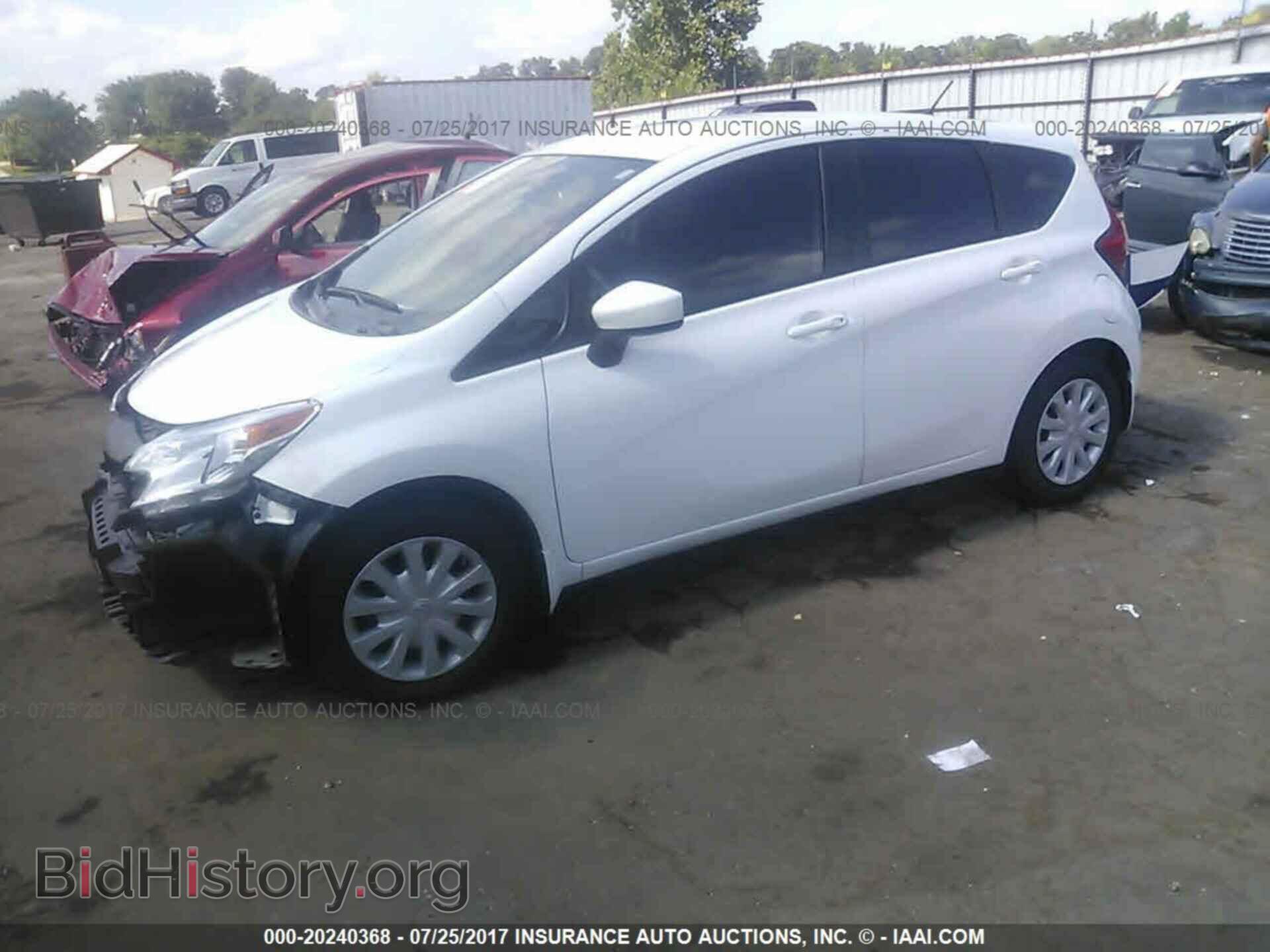 2015 Nissan Versa note - VIN: 3N1CE2CP1FL431836 - Фото 2