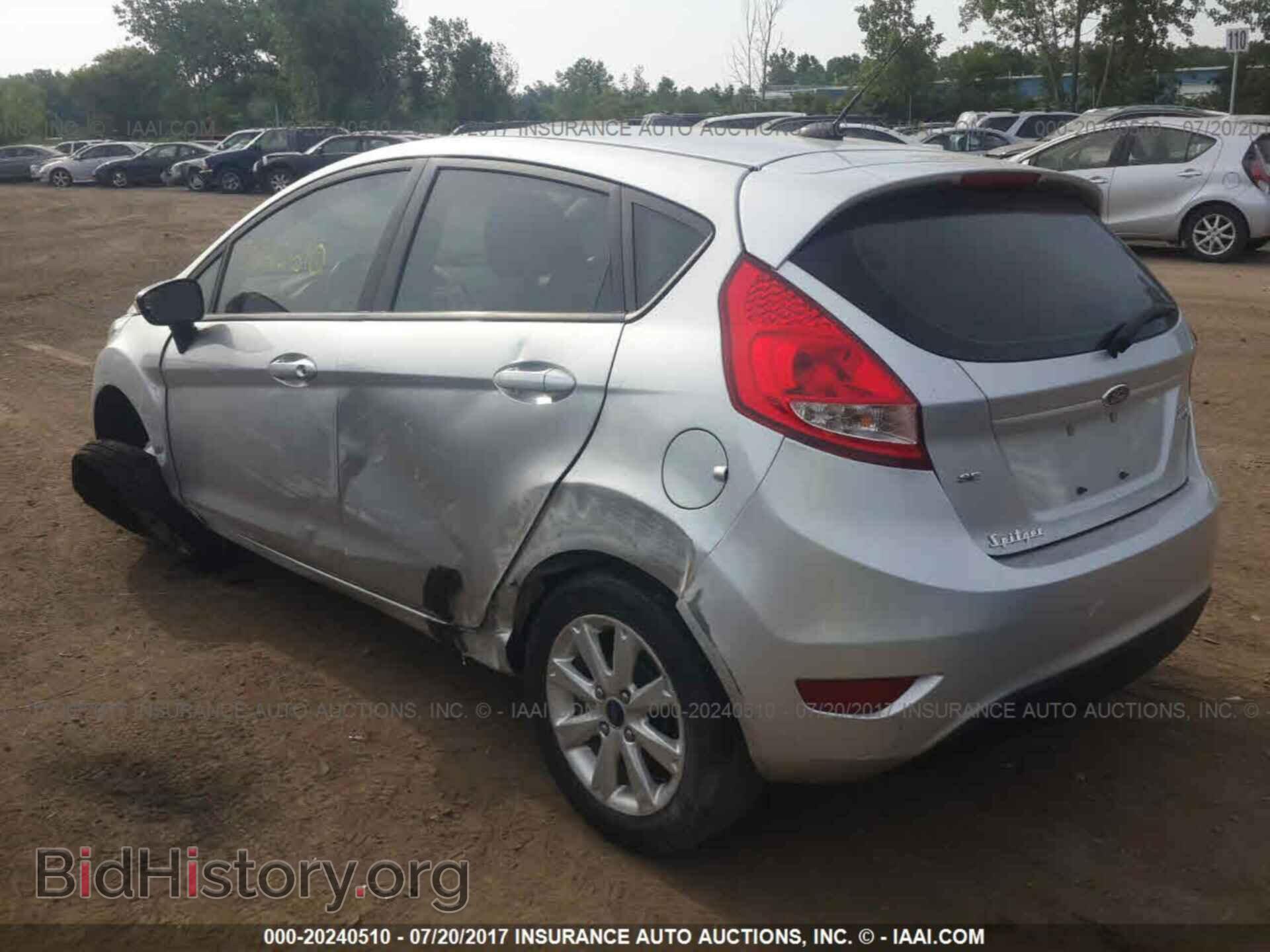 2013 Ford Fiesta - VIN: 3FADP4EJ3DM220120 - Фото 3