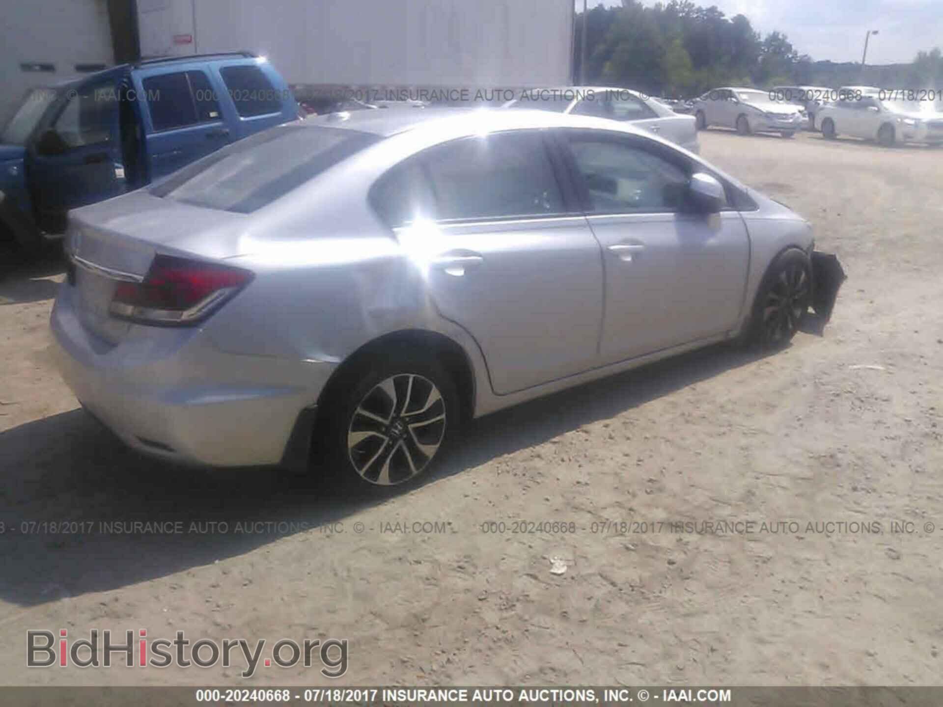2013 Honda Civic - VIN: 19XFB2F97DE206371 - Photo 4
