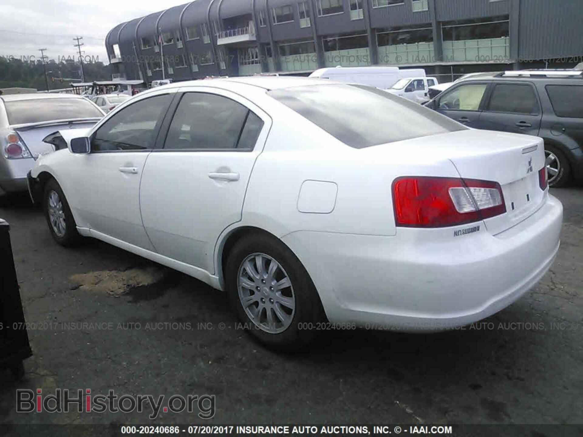 2011 Mitsubishi Galant - VIN: 4A32B2FF5BE018040 - Фото 3
