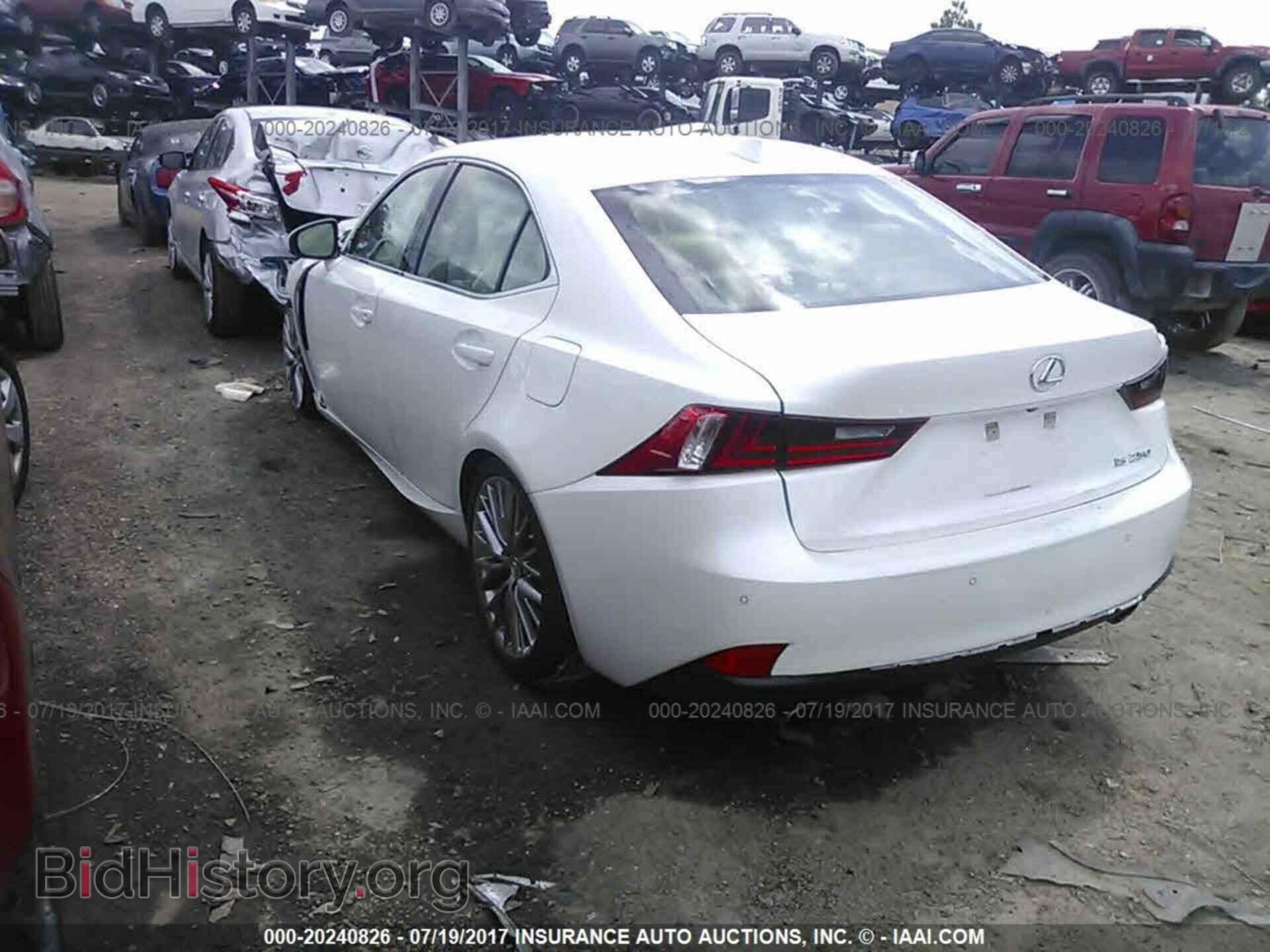 2014 Lexus Is - VIN: JTHBF1D27E5013233 - Photo 3