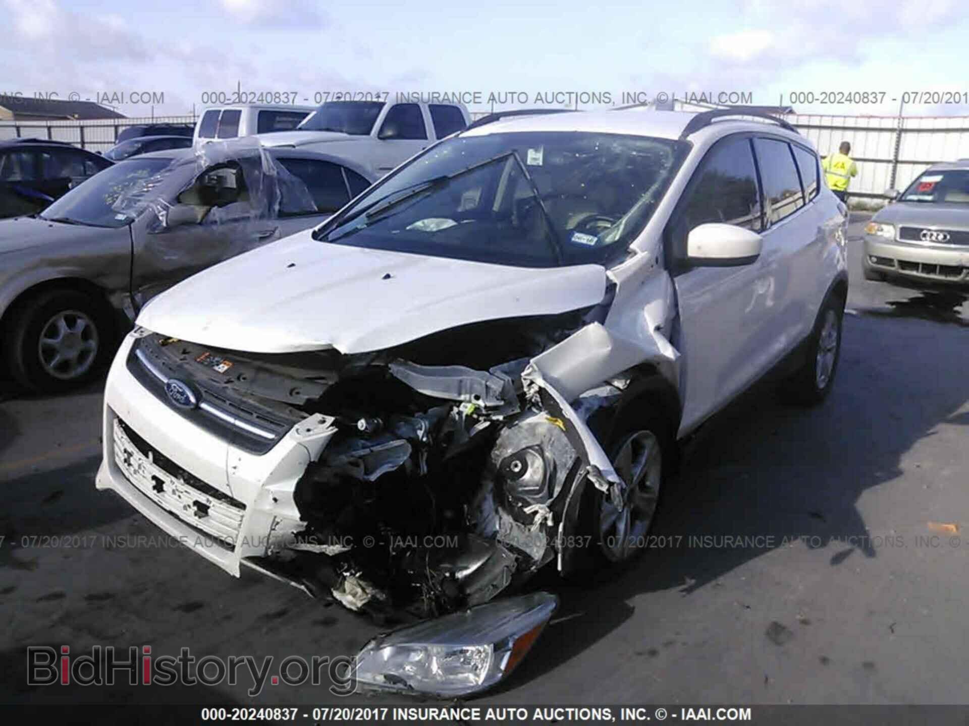 2014 Ford Escape - VIN: 1FMCU0G92EUC36795 - Фото 2