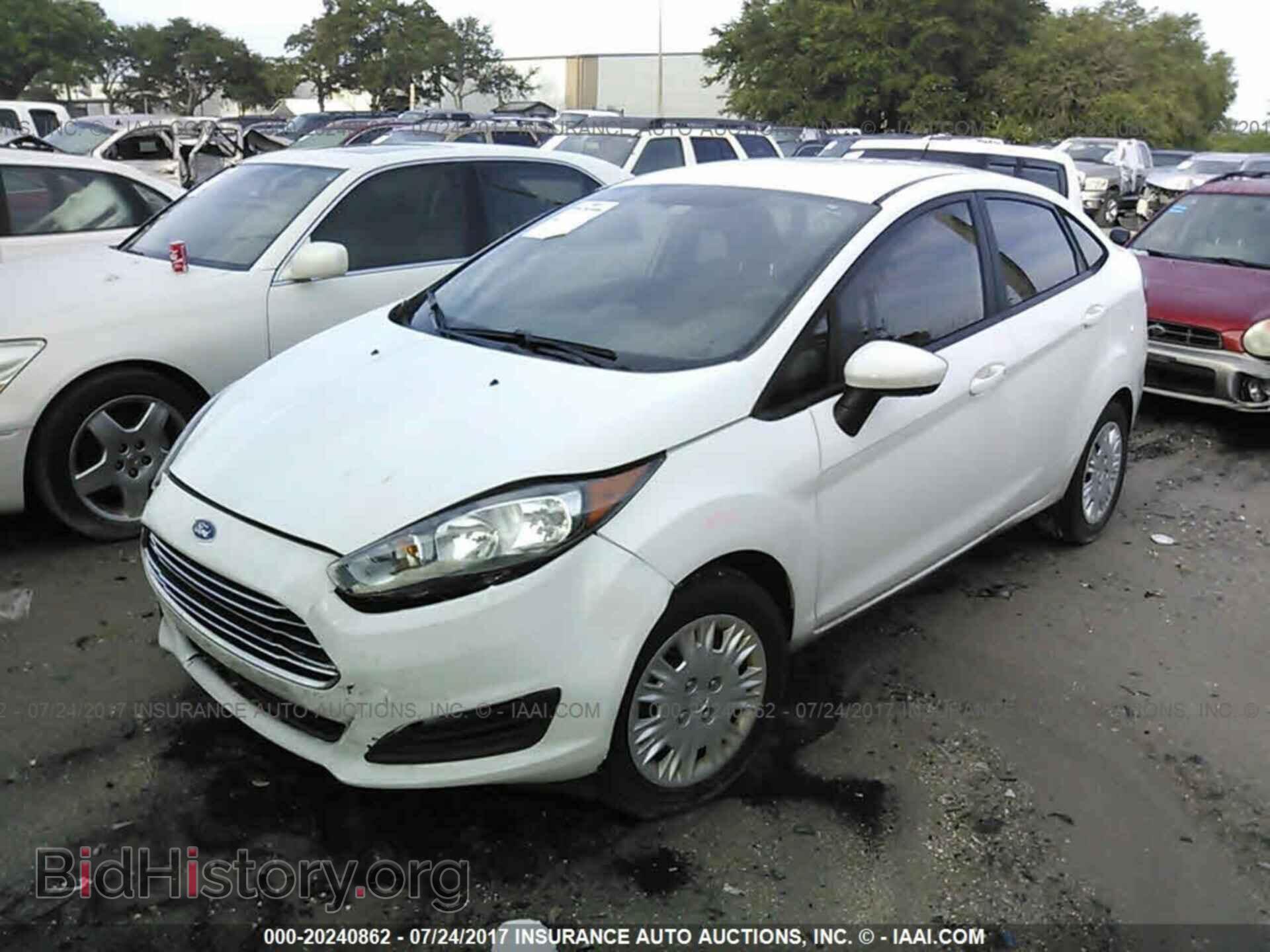 2015 Ford Fiesta - VIN: 3FADP4AJXFM140967 - Фото 2