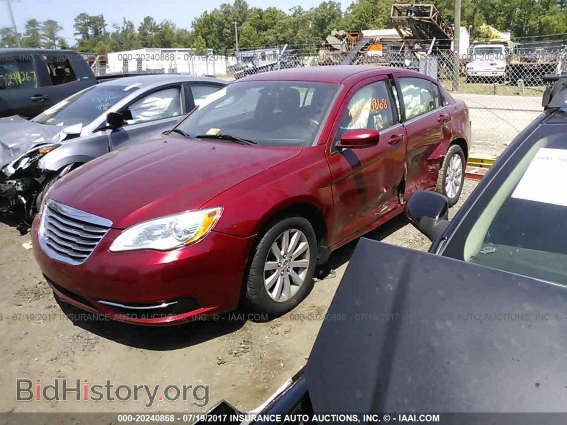 2012 Chrysler 200 - VIN: 1C3CCBBB1CN299055 - Фото 2