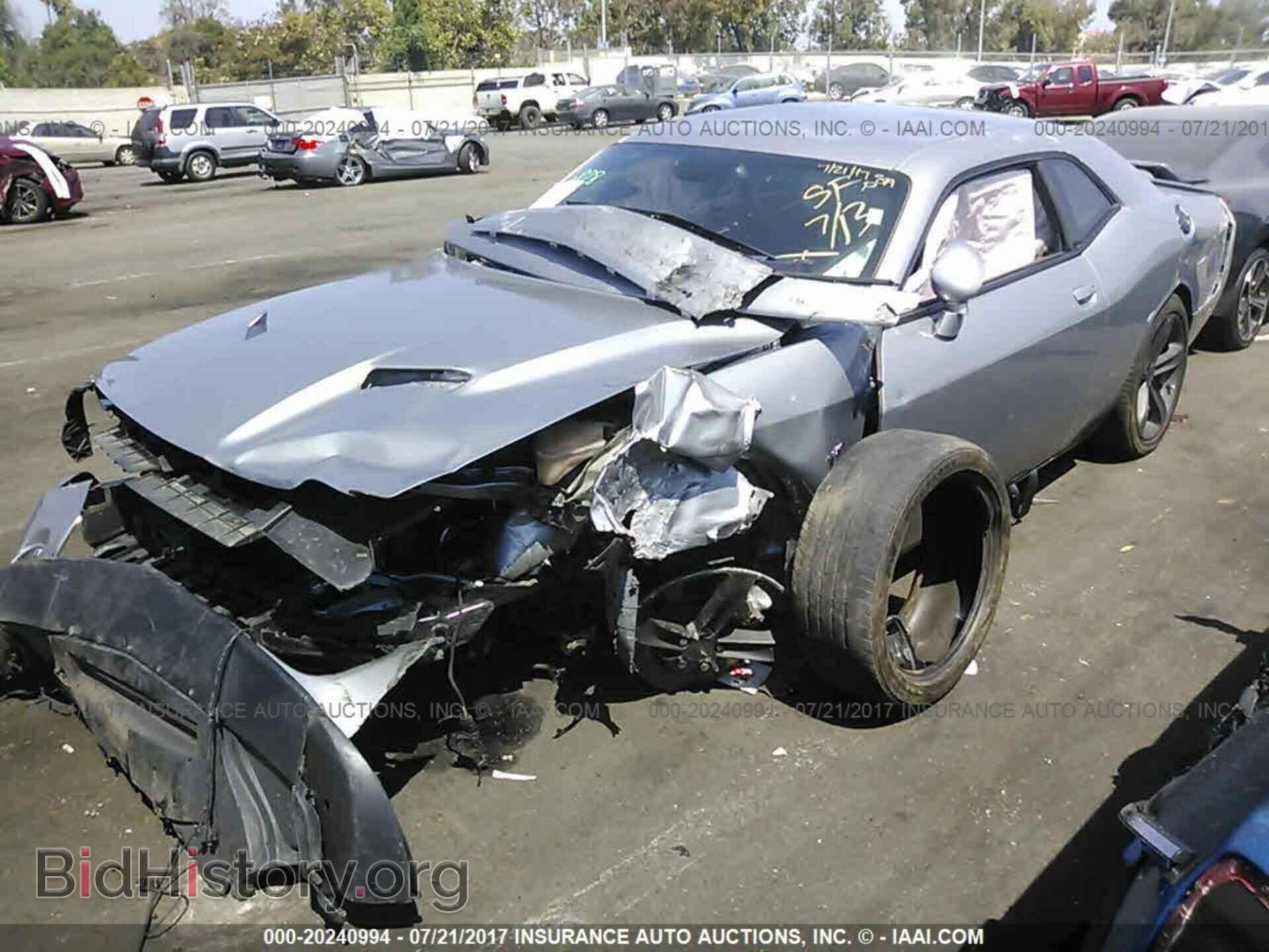 2015 Dodge Challenger - VIN: 2C3CDZAT6FH782733 - Photo 2