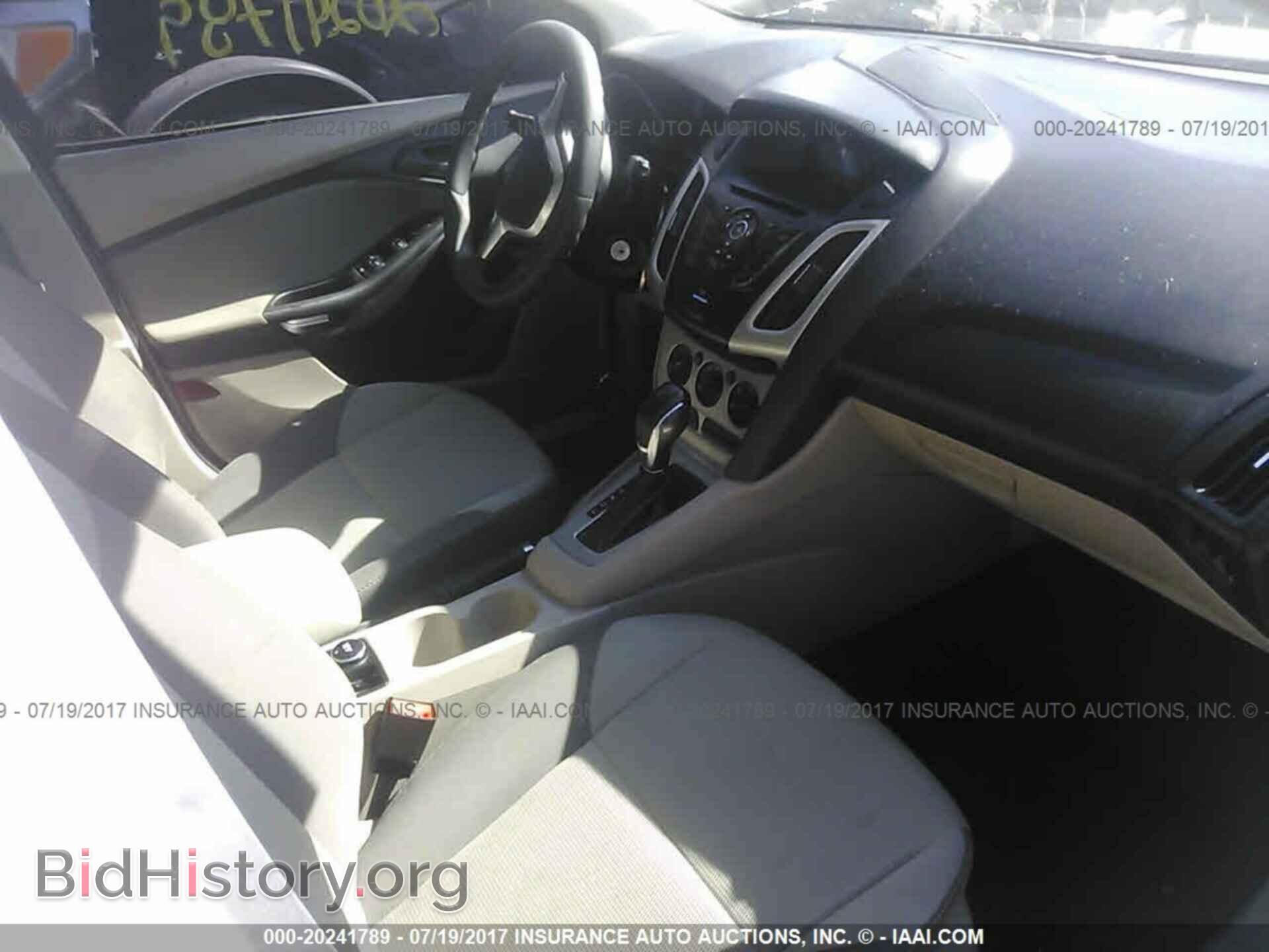 2012 Ford Focus - VIN: 1FAHP3K26CL168989 - Photo 5