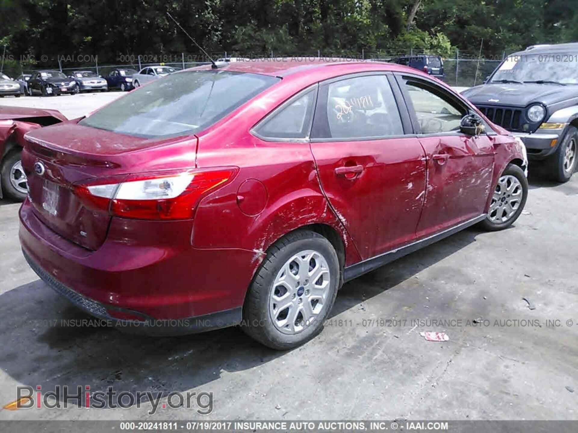 2012 Ford Focus - VIN: 1FAHP3F25CL324076 - Photo 4