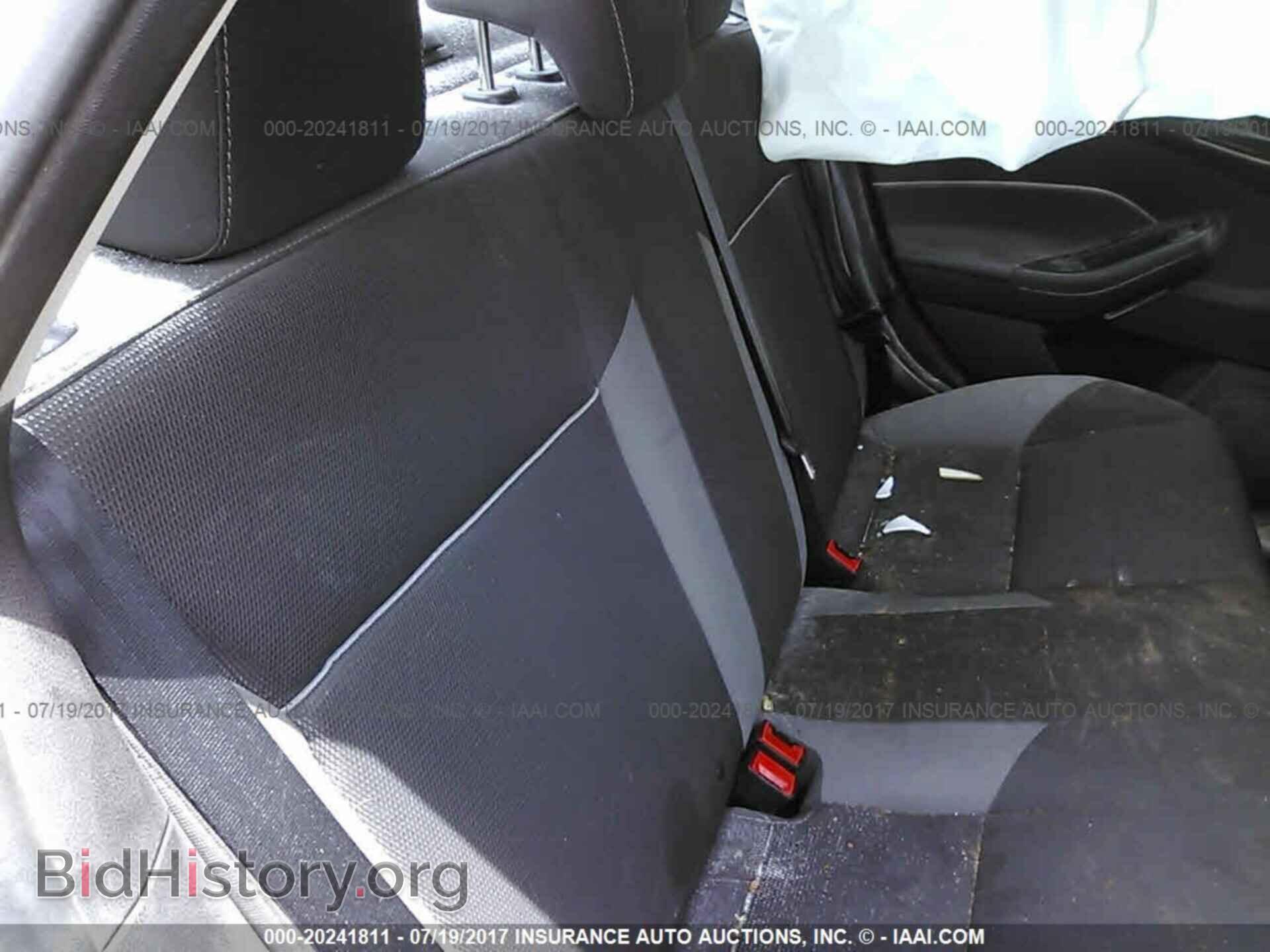 2012 Ford Focus - VIN: 1FAHP3F25CL324076 - Photo 8