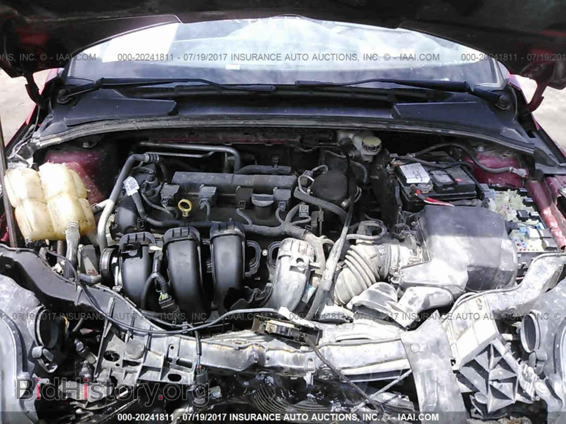 2012 Ford Focus - VIN: 1FAHP3F25CL324076 - Photo 10