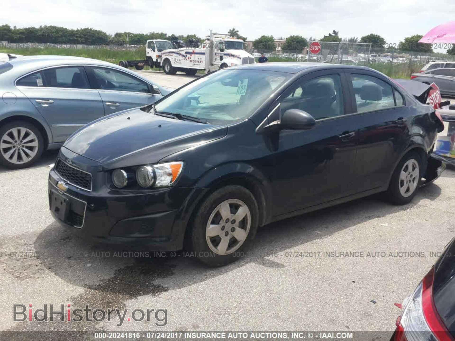 2015 Chevrolet Sonic - VIN: 1G1JA5SG6F4135342 - Фото 2