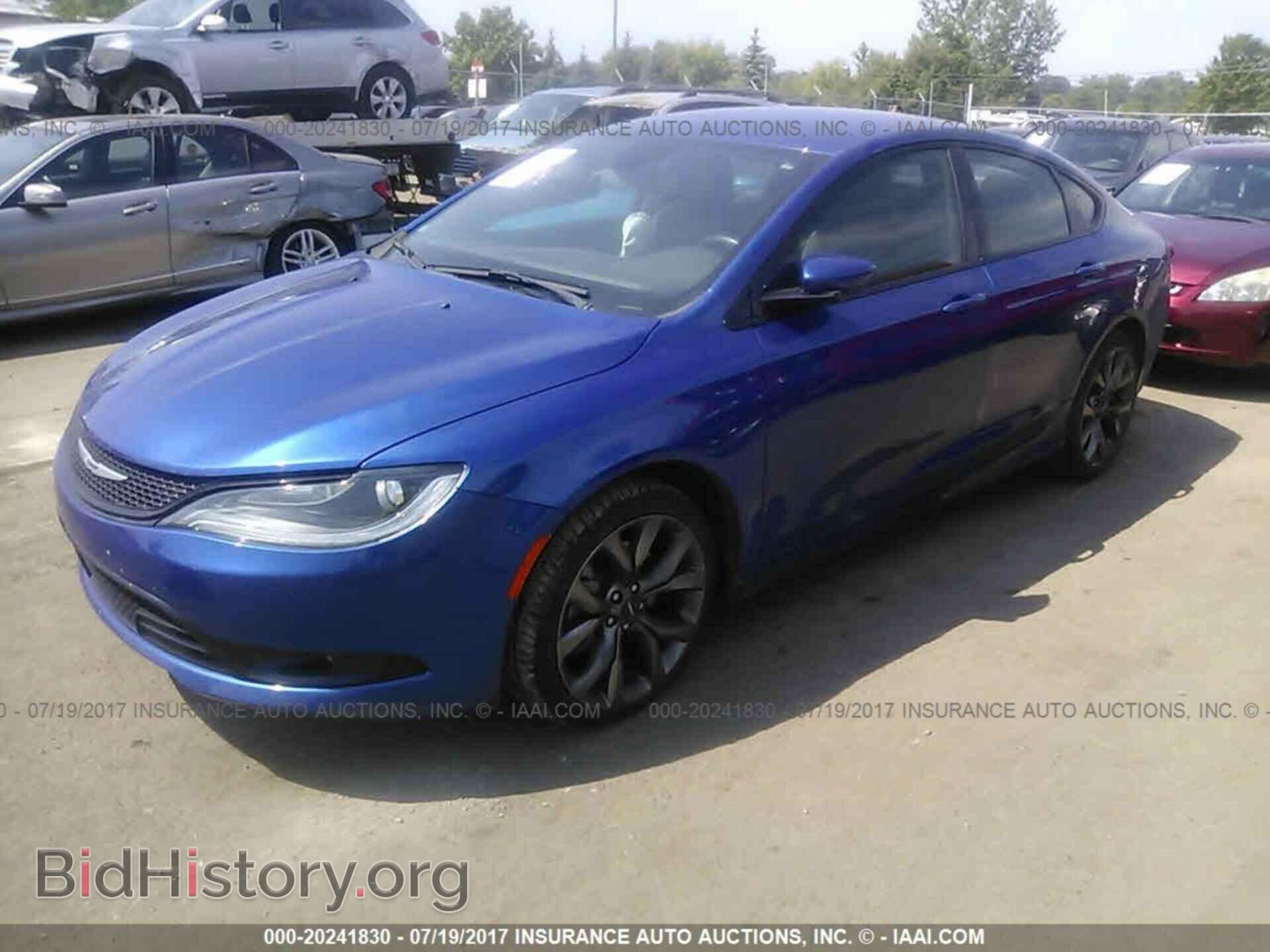 2015 Chrysler 200 - VIN: 1C3CCCBB7FN630022 - Photo 2