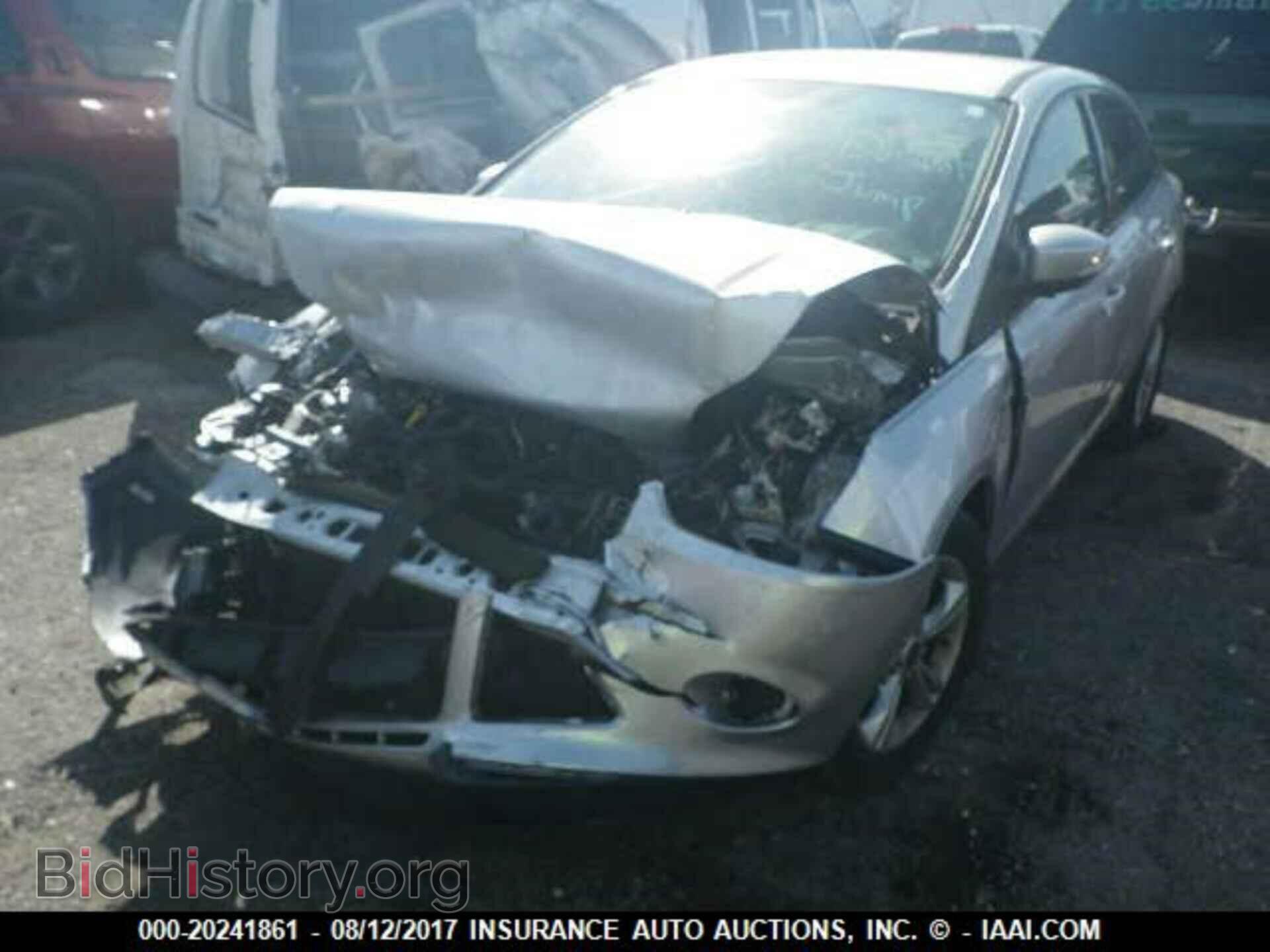 2013 Ford Focus - VIN: 1FADP3F22DL305792 - Photo 2